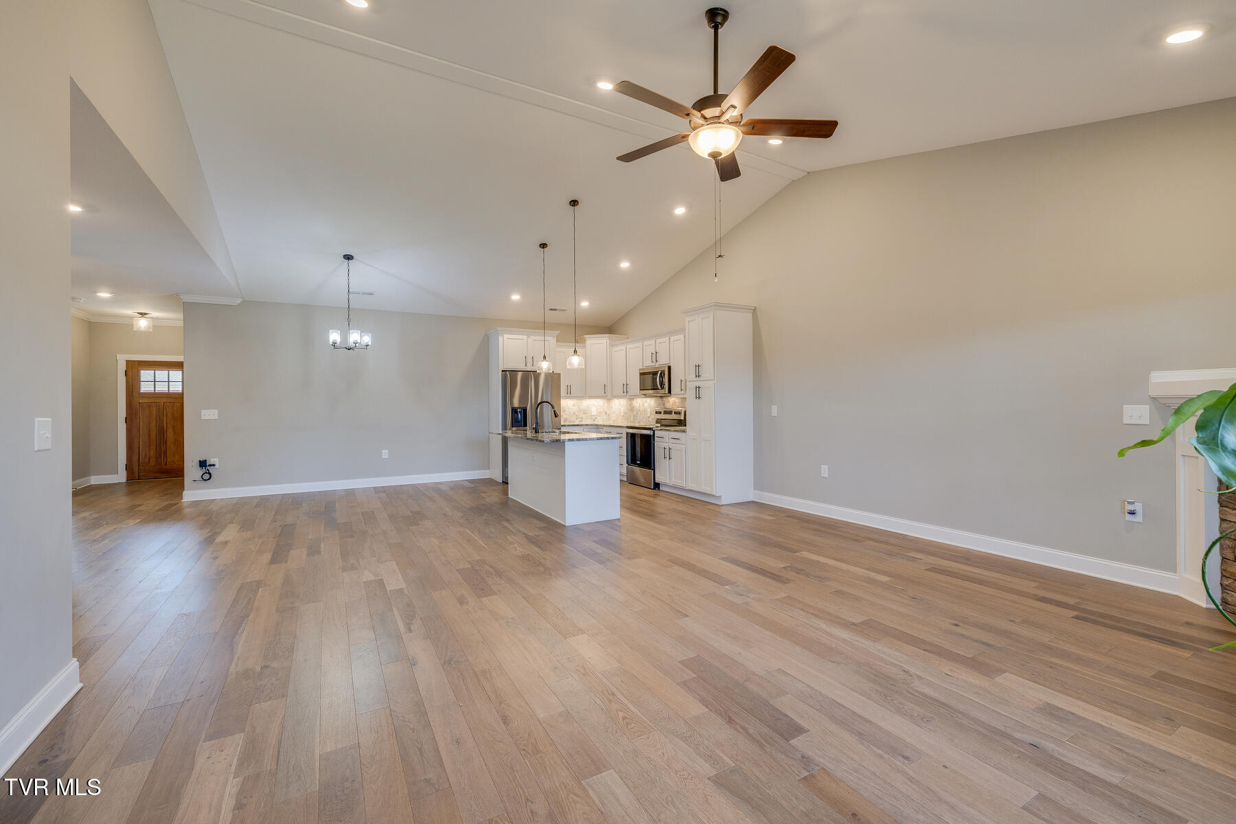 400 Harps Lane