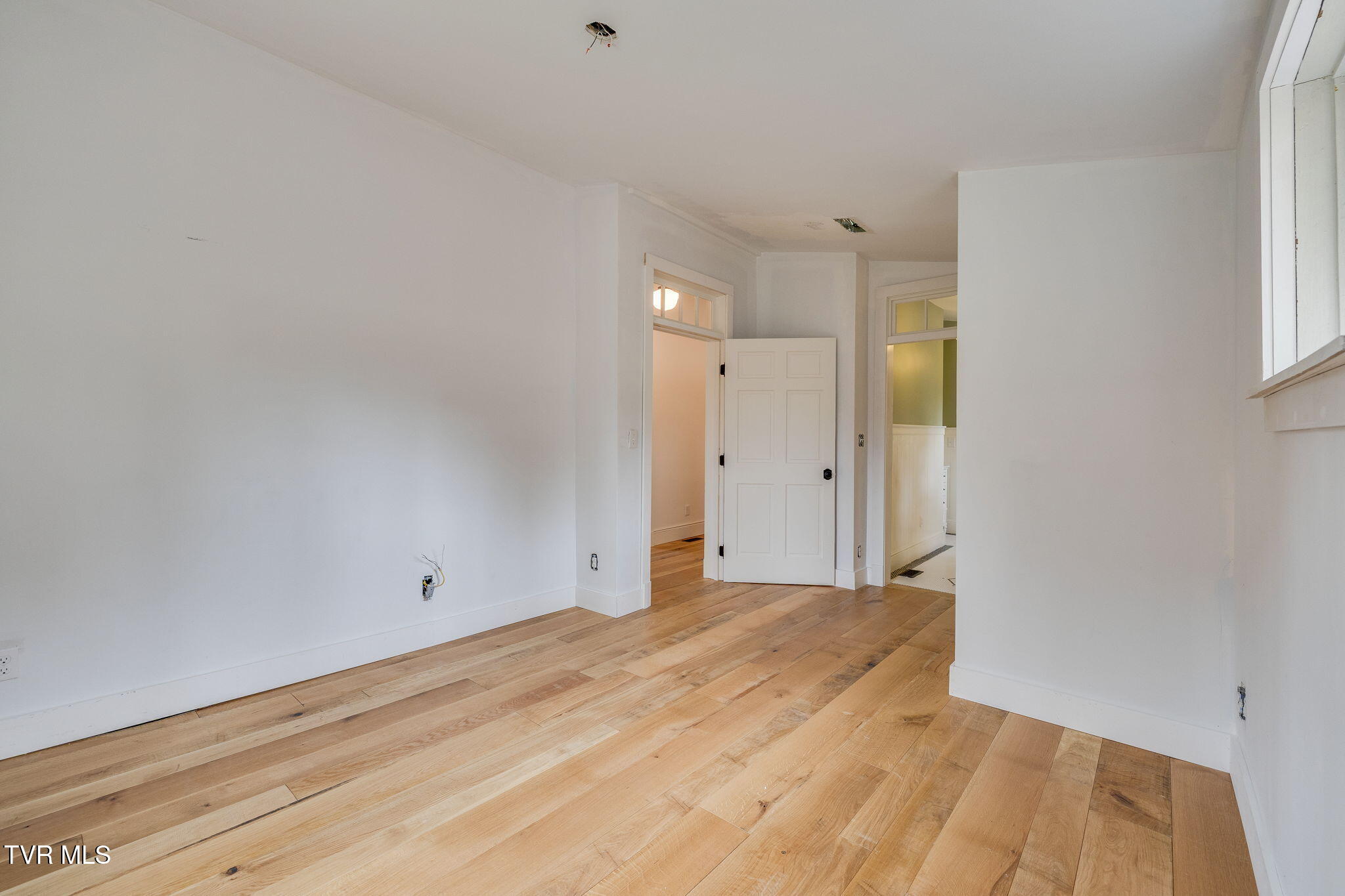 106/104 North 2nd Avenue