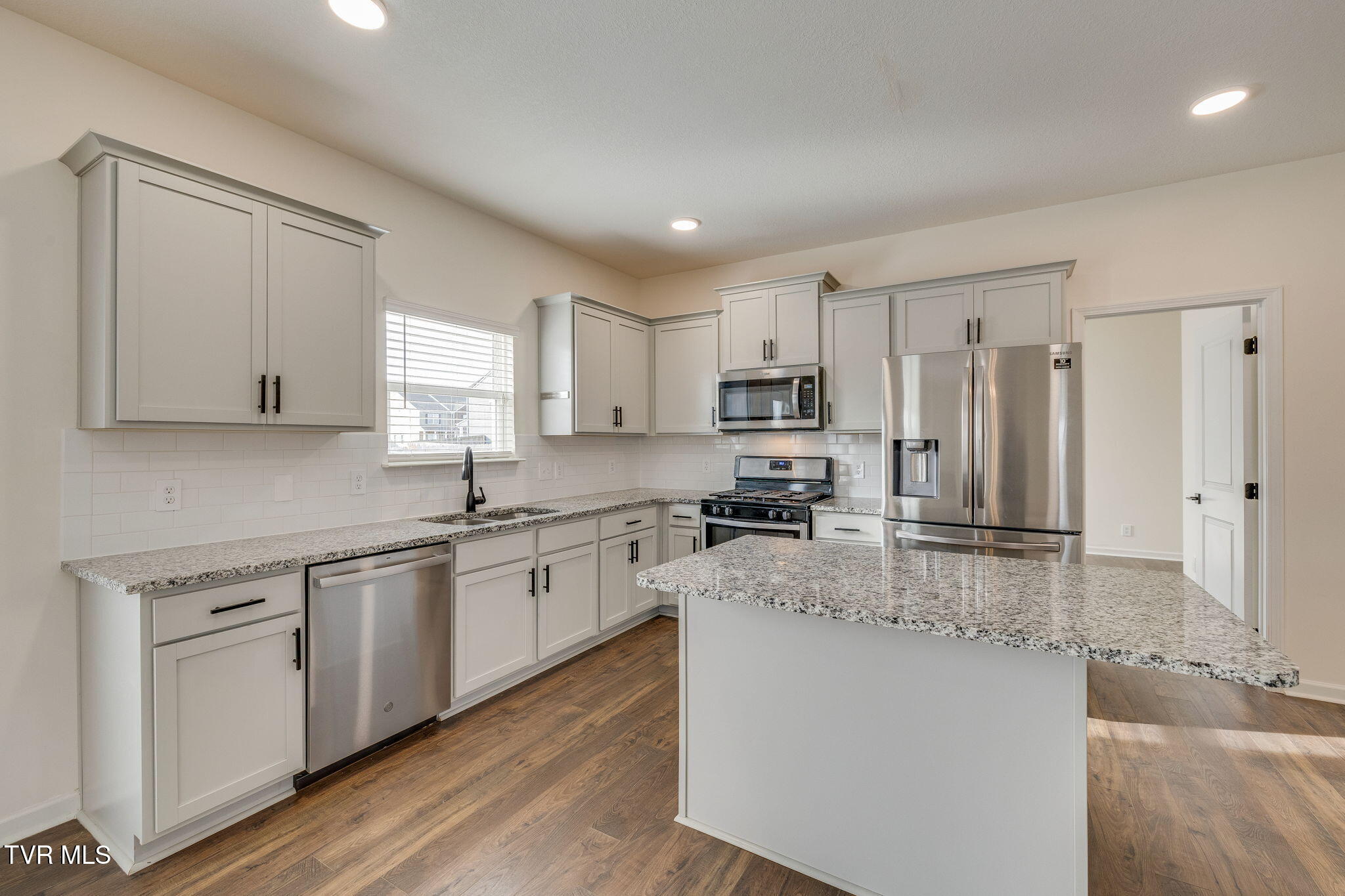1081 Raccoon Lane