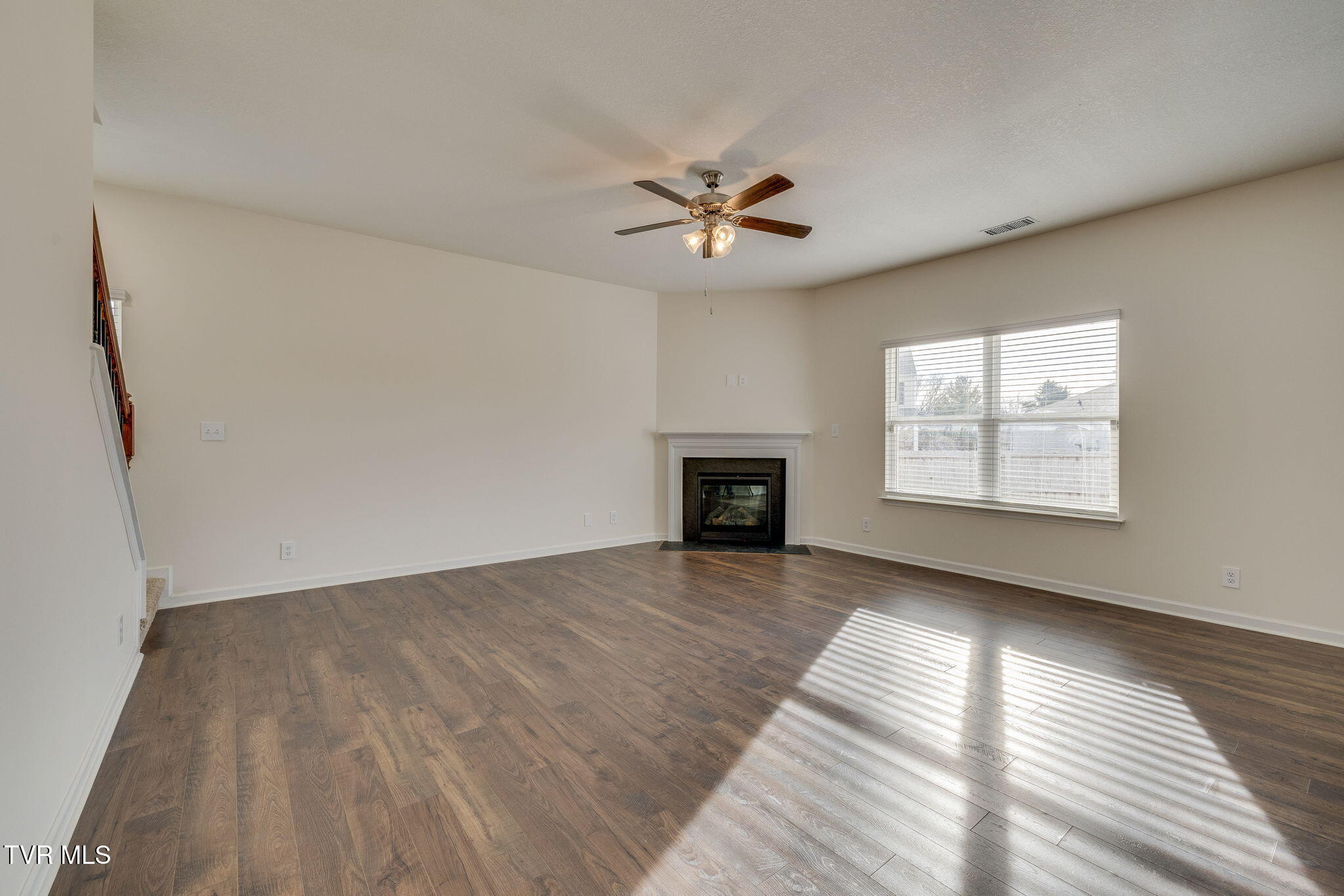 1081 Raccoon Lane
