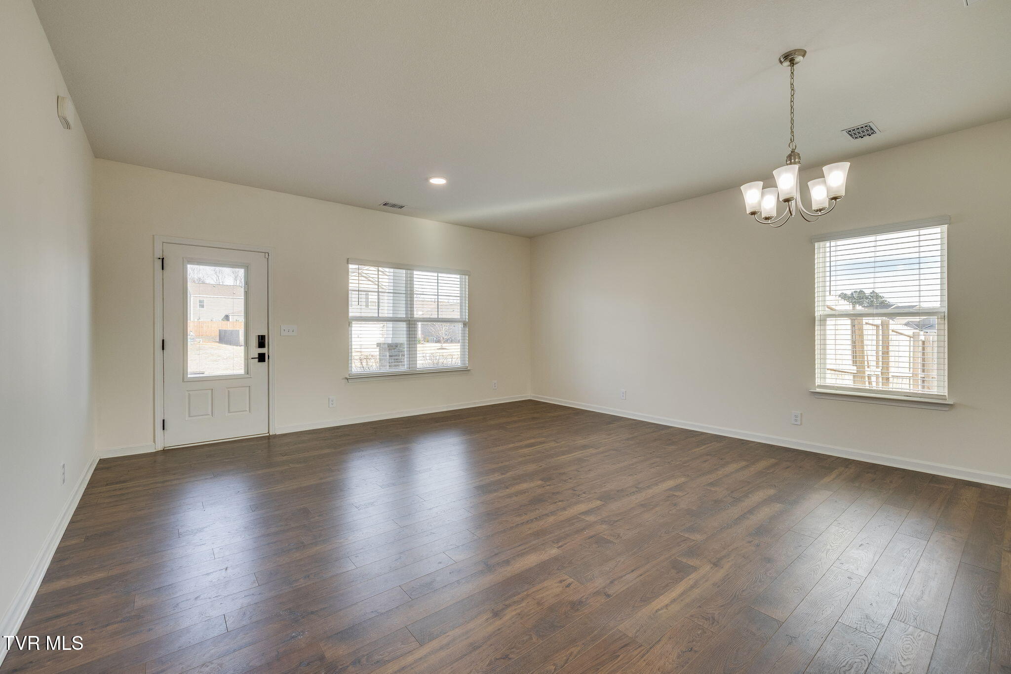 1081 Raccoon Lane