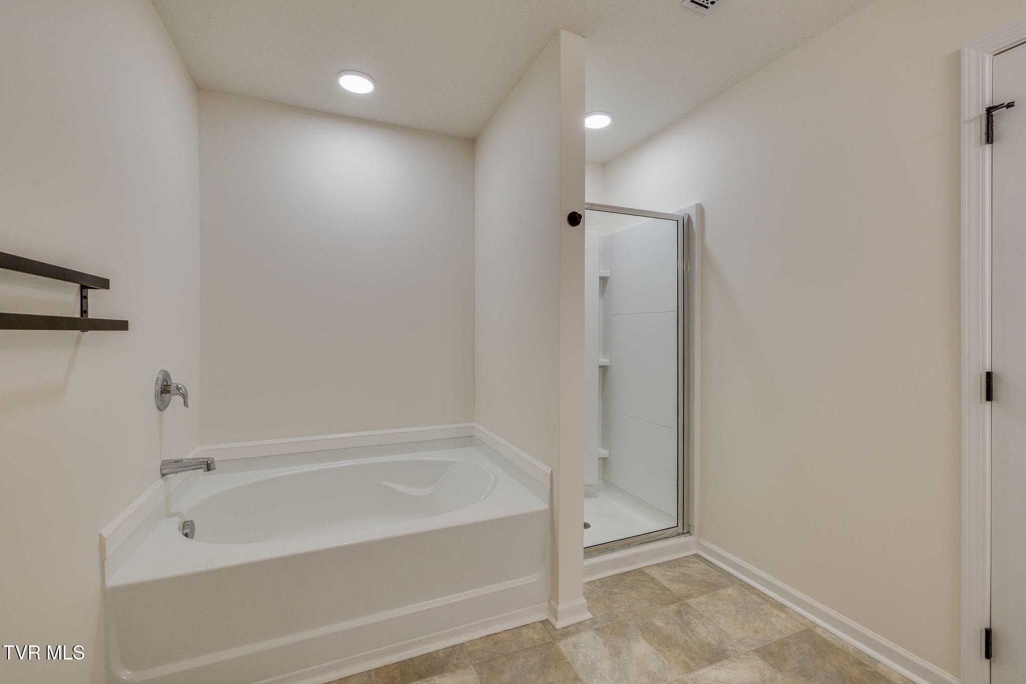 1081 Raccoon Lane
