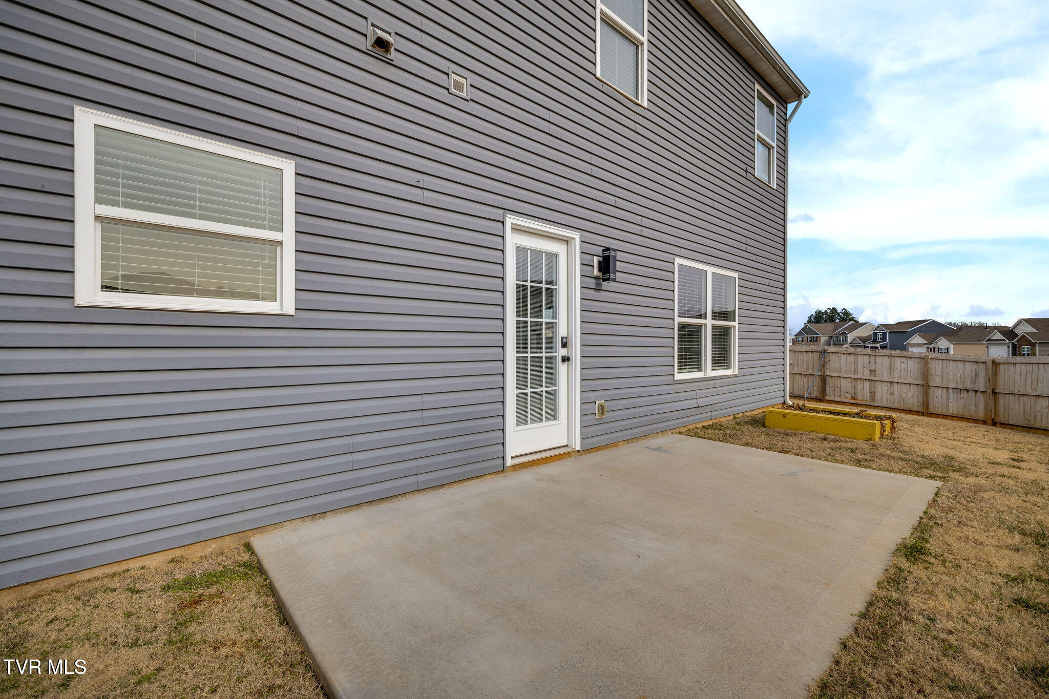 1081 Raccoon Lane