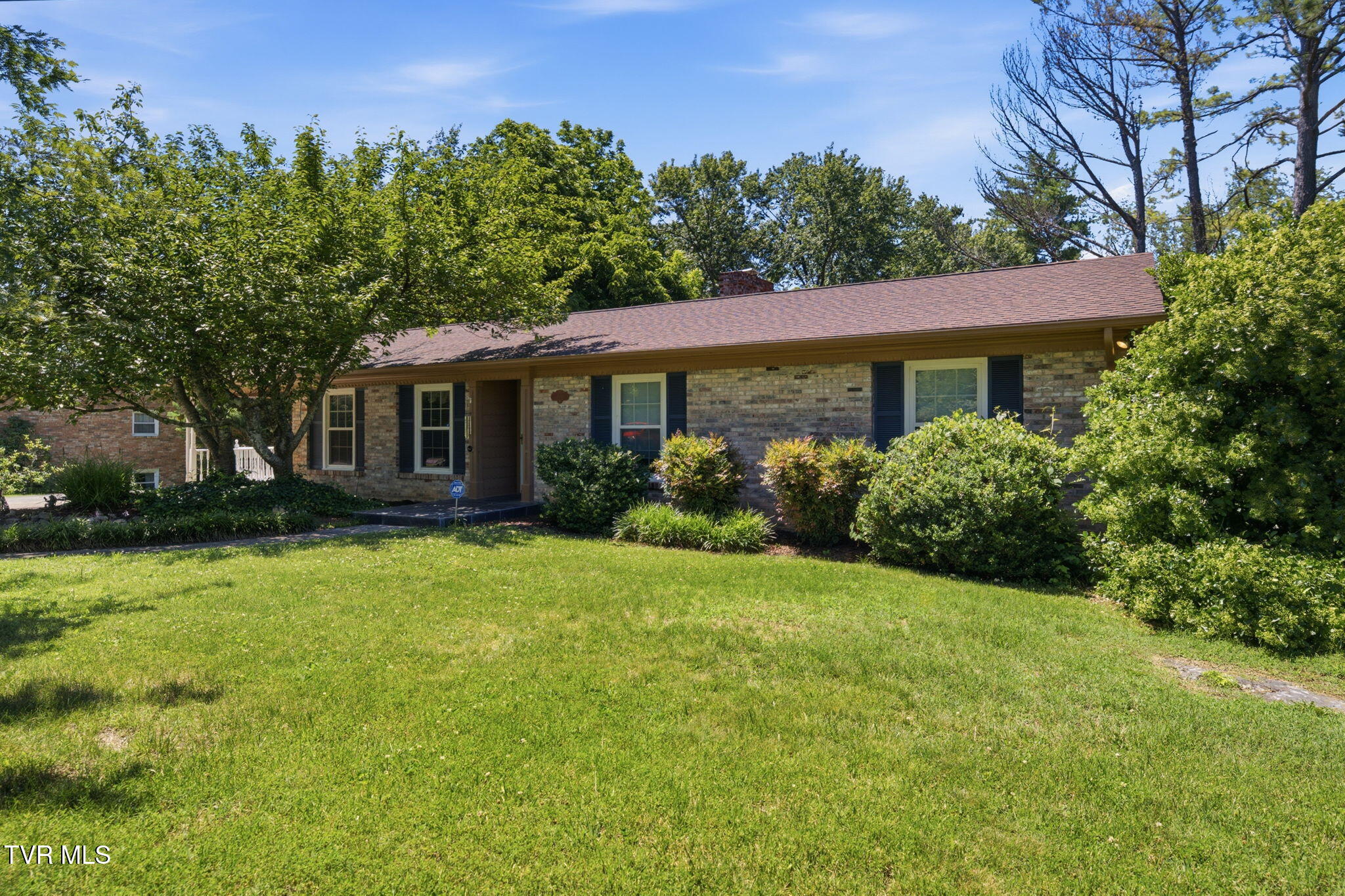 700 Rambling Road