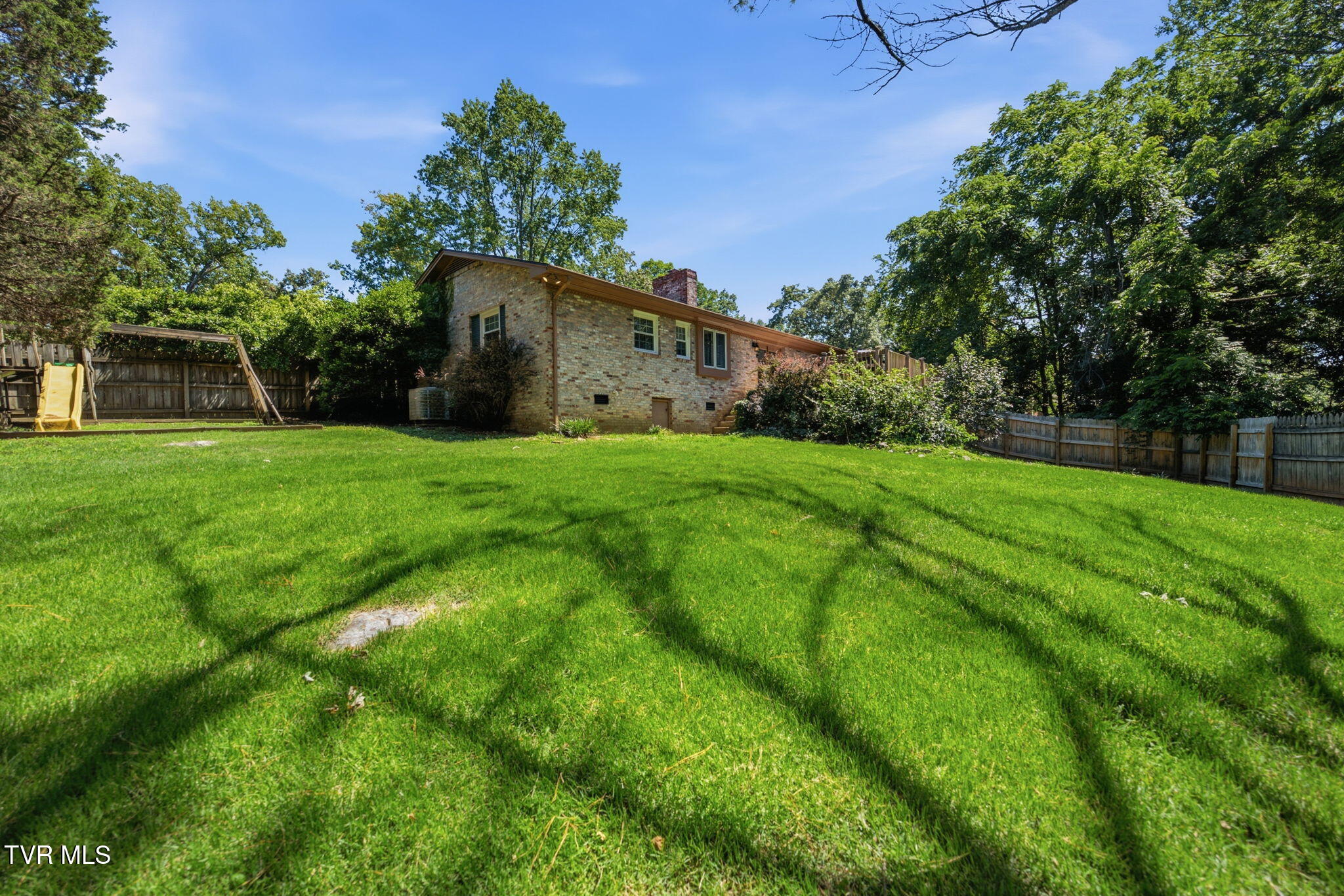 700 Rambling Road