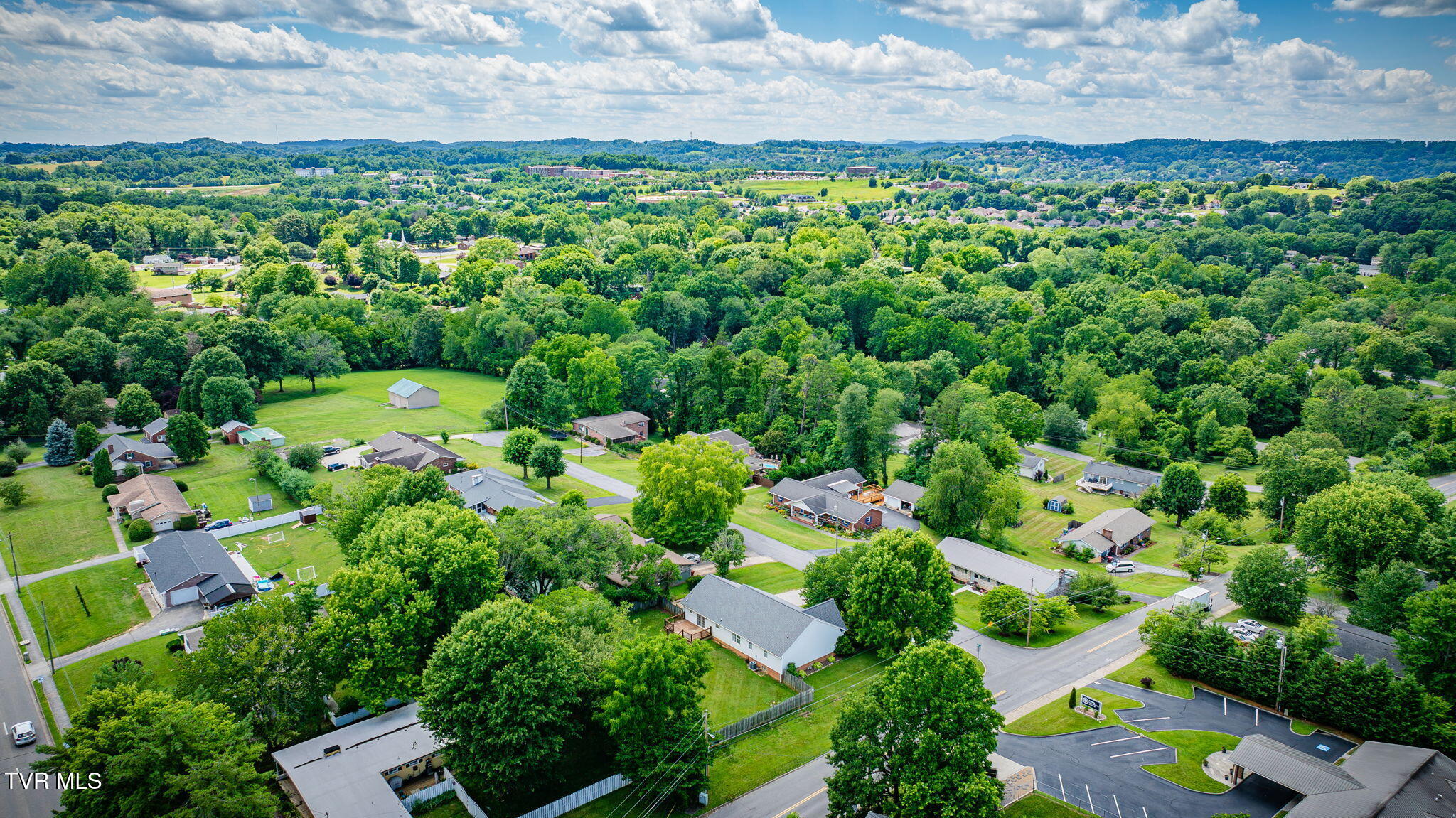 601 Crestview Drive