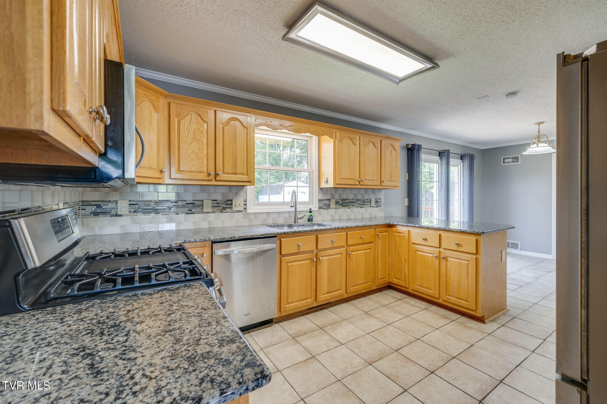 601 Crestview Drive
