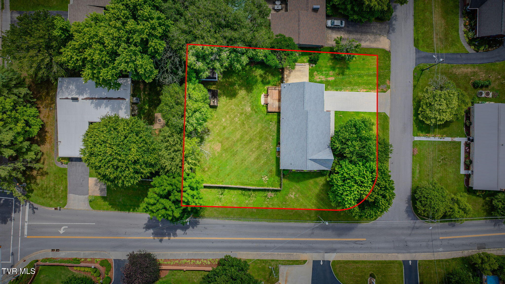 601 Crestview Drive