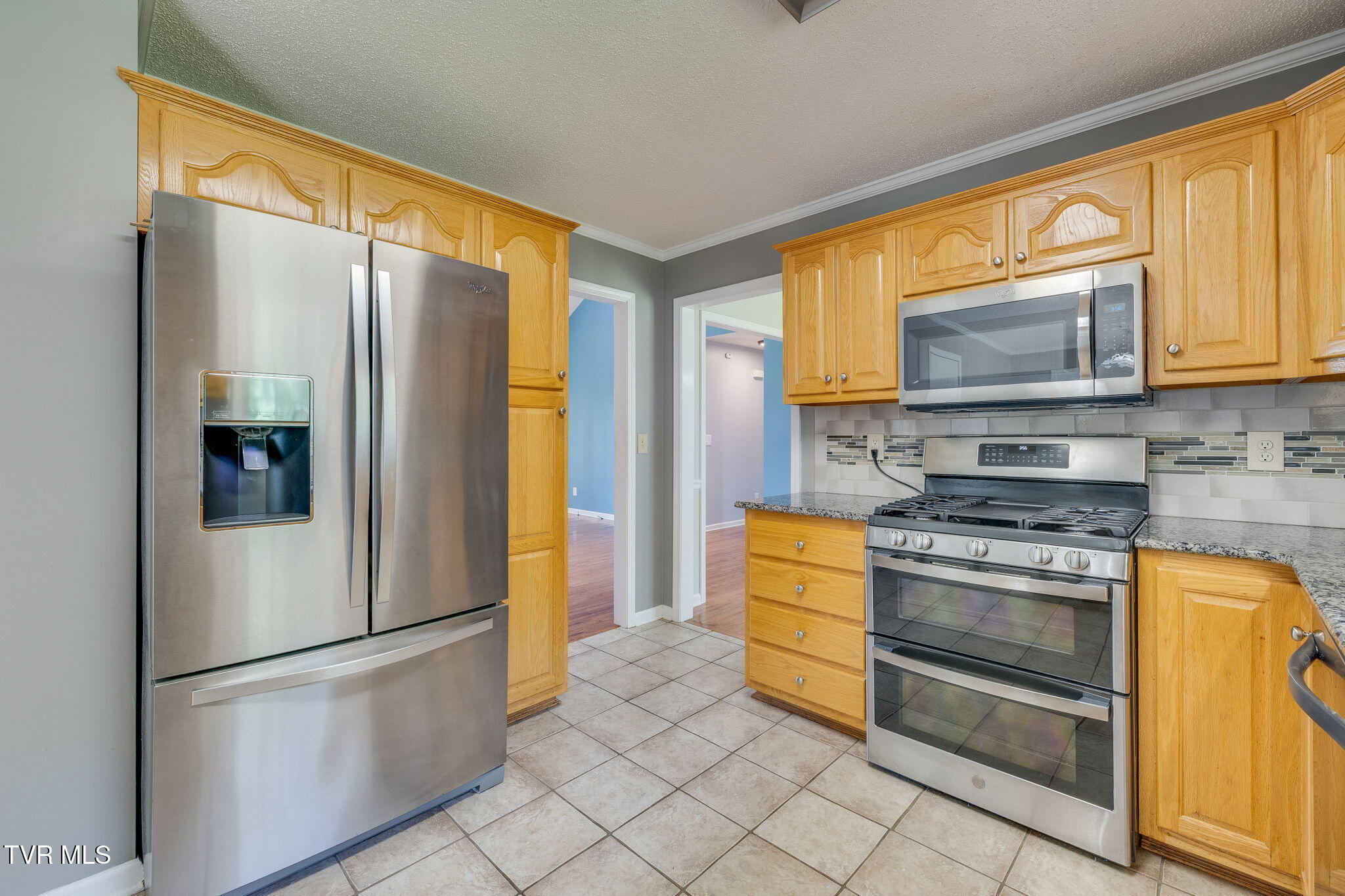 601 Crestview Drive