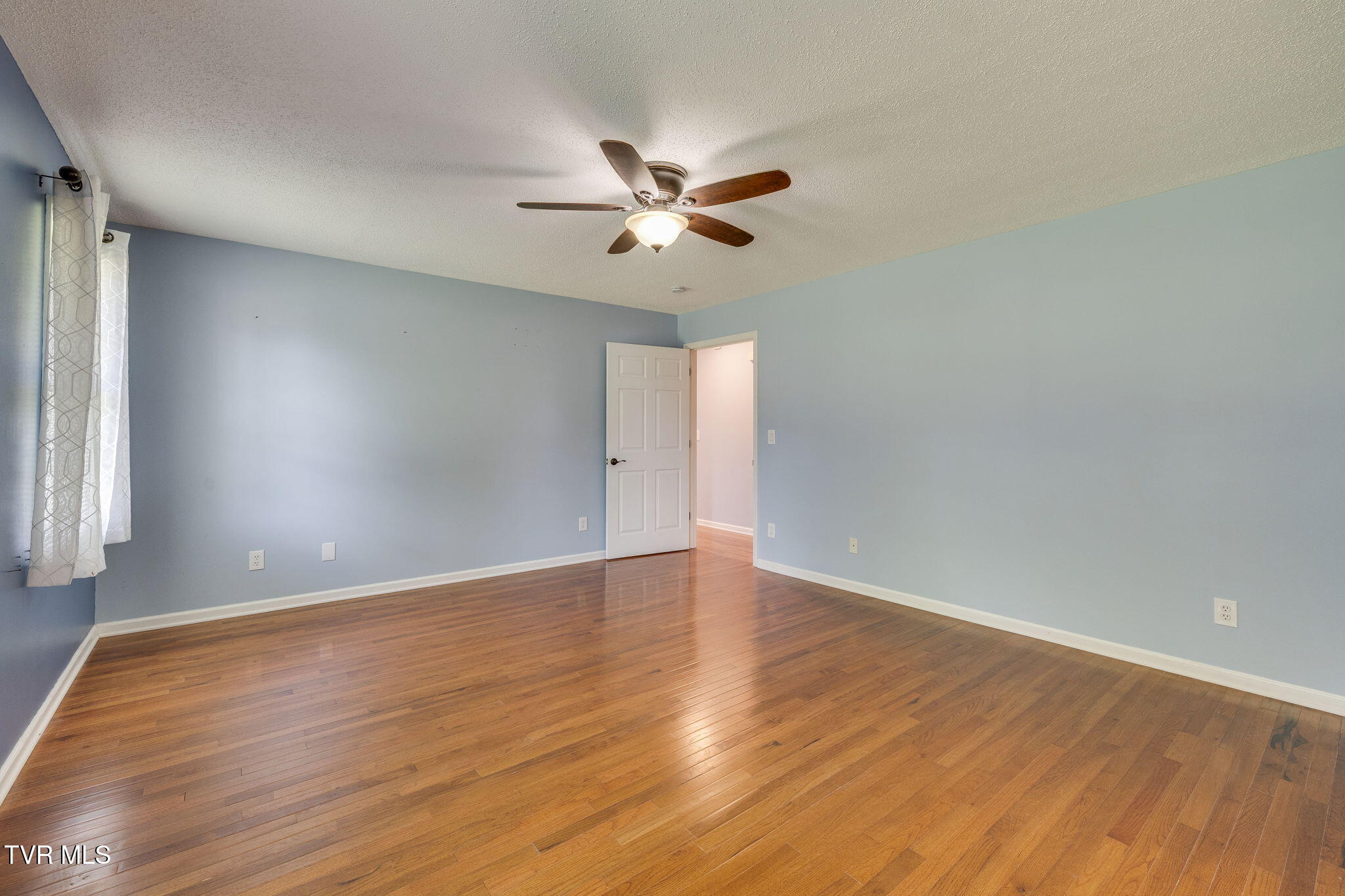 601 Crestview Drive
