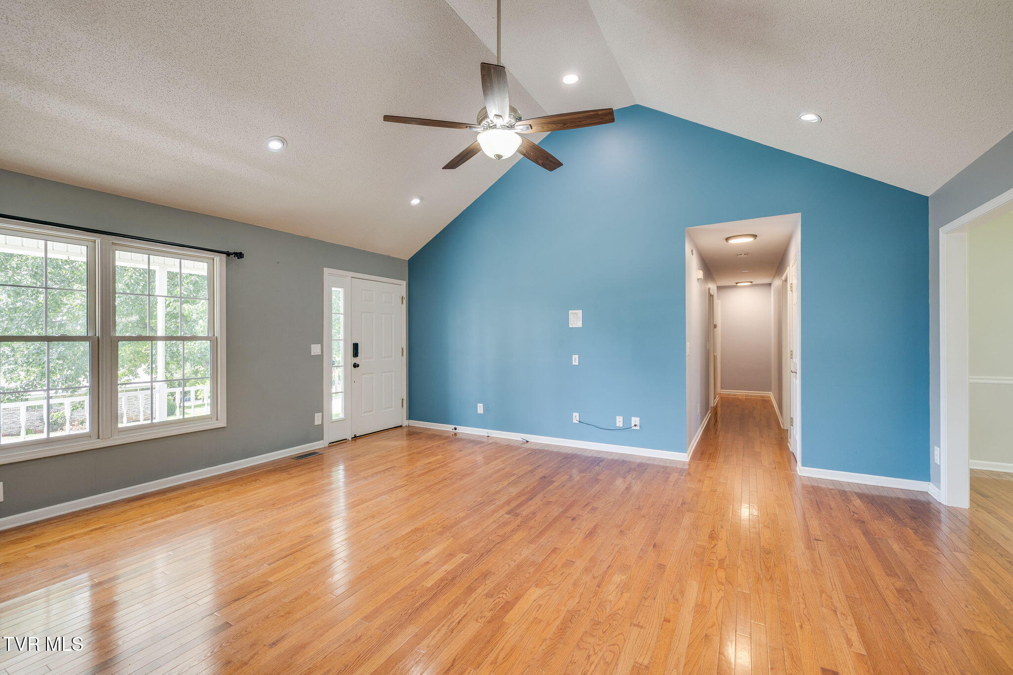 601 Crestview Drive