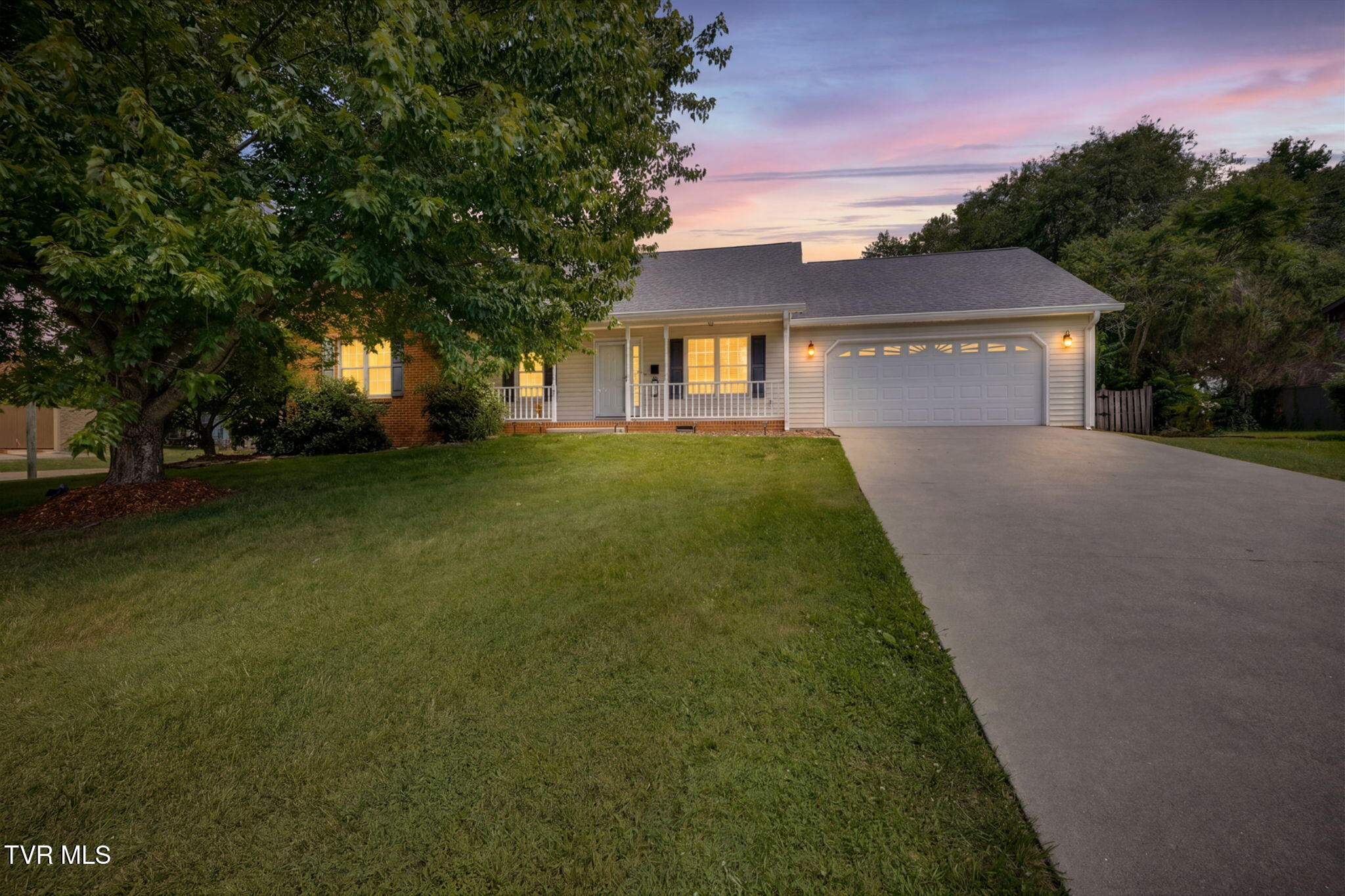 601 Crestview Drive