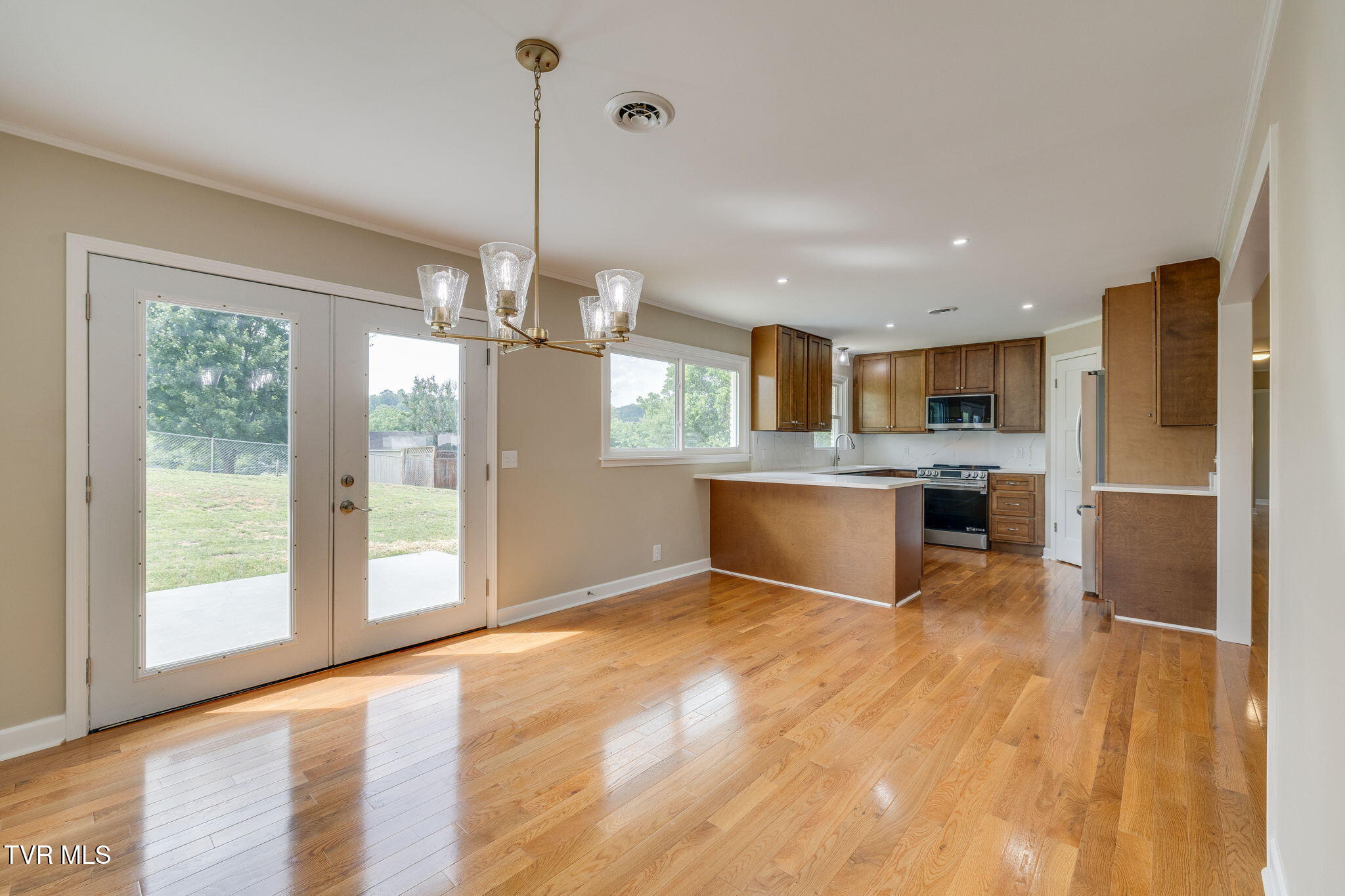 806 Sir Echo Drive