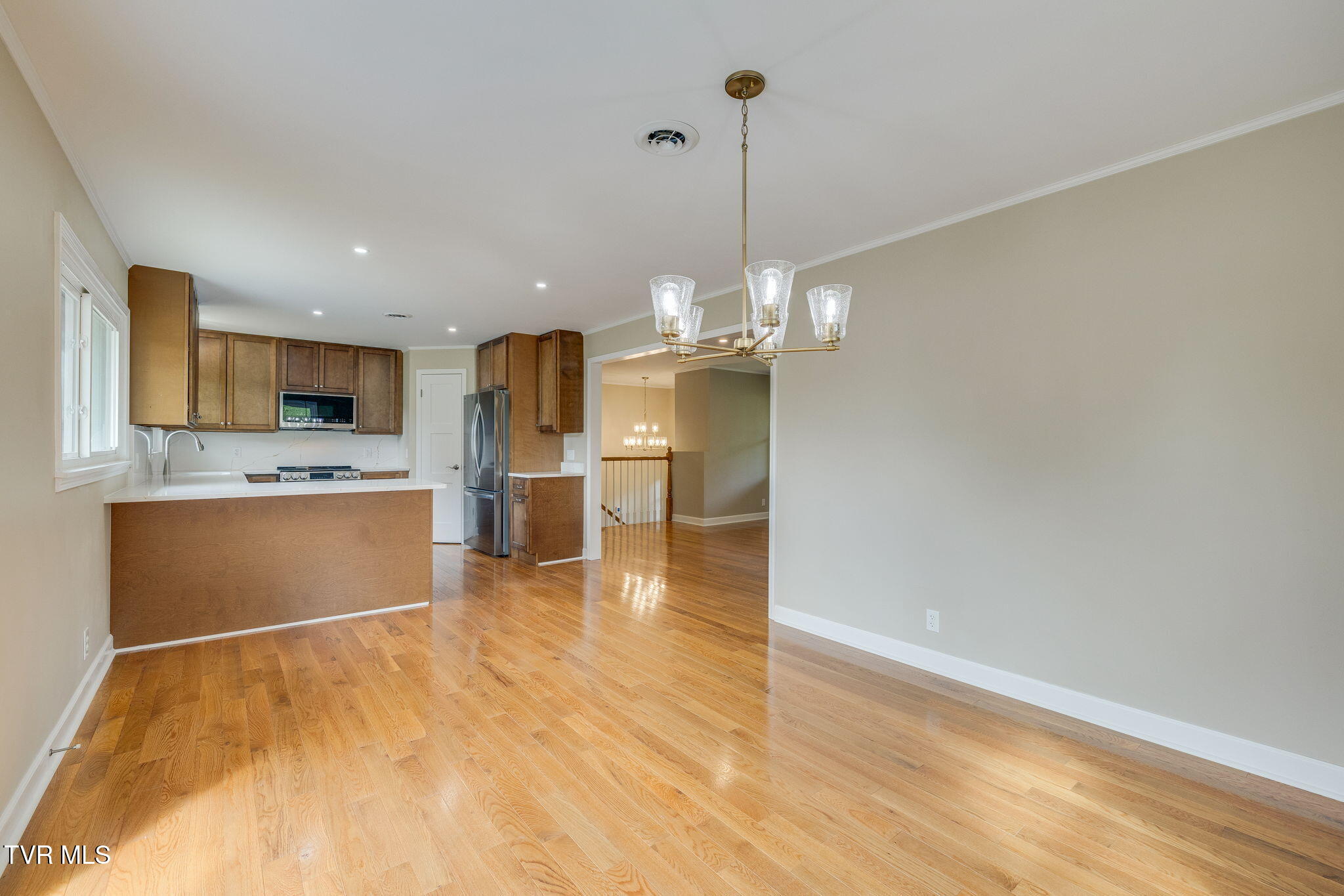806 Sir Echo Drive