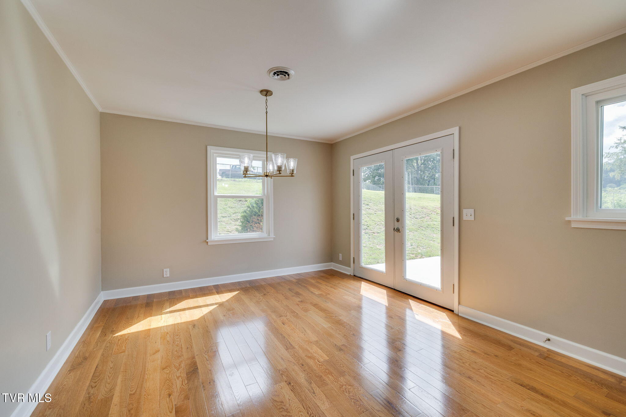806 Sir Echo Drive