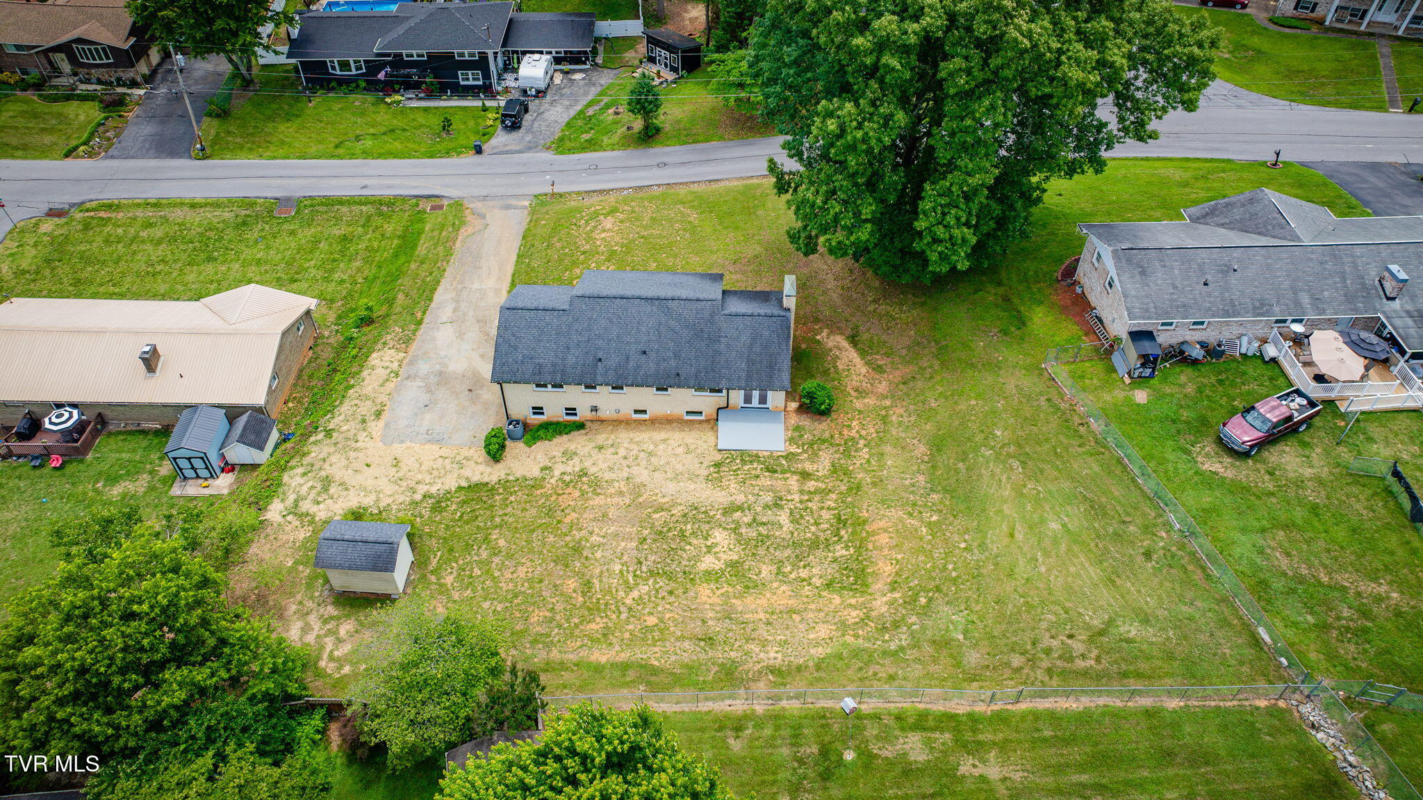 806 Sir Echo Drive