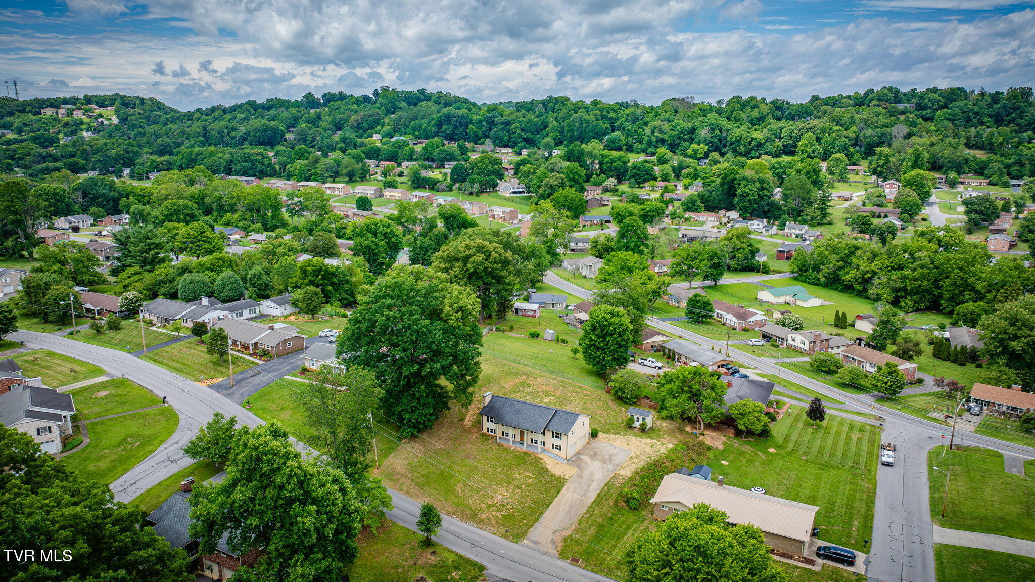 806 Sir Echo Drive
