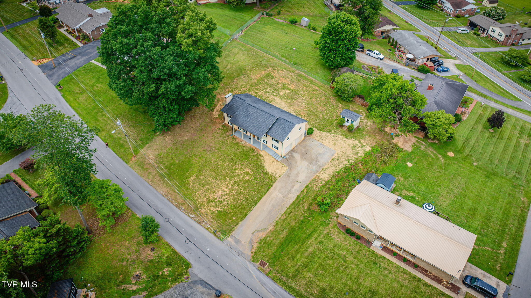 806 Sir Echo Drive