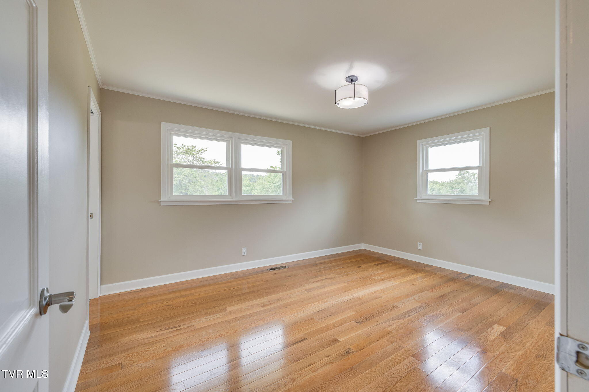 806 Sir Echo Drive