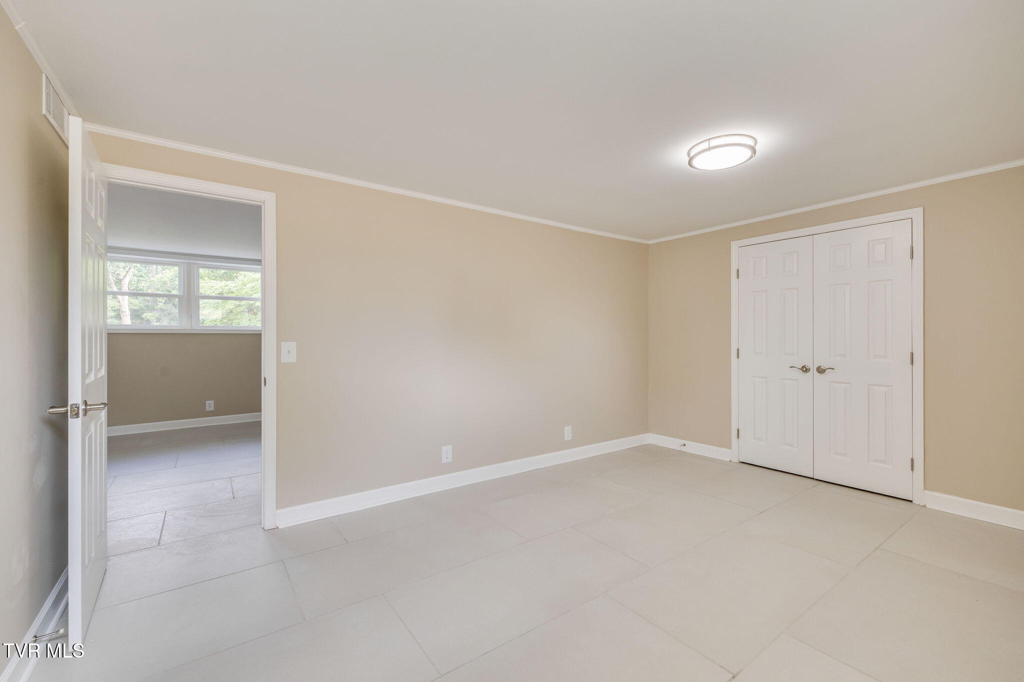 806 Sir Echo Drive