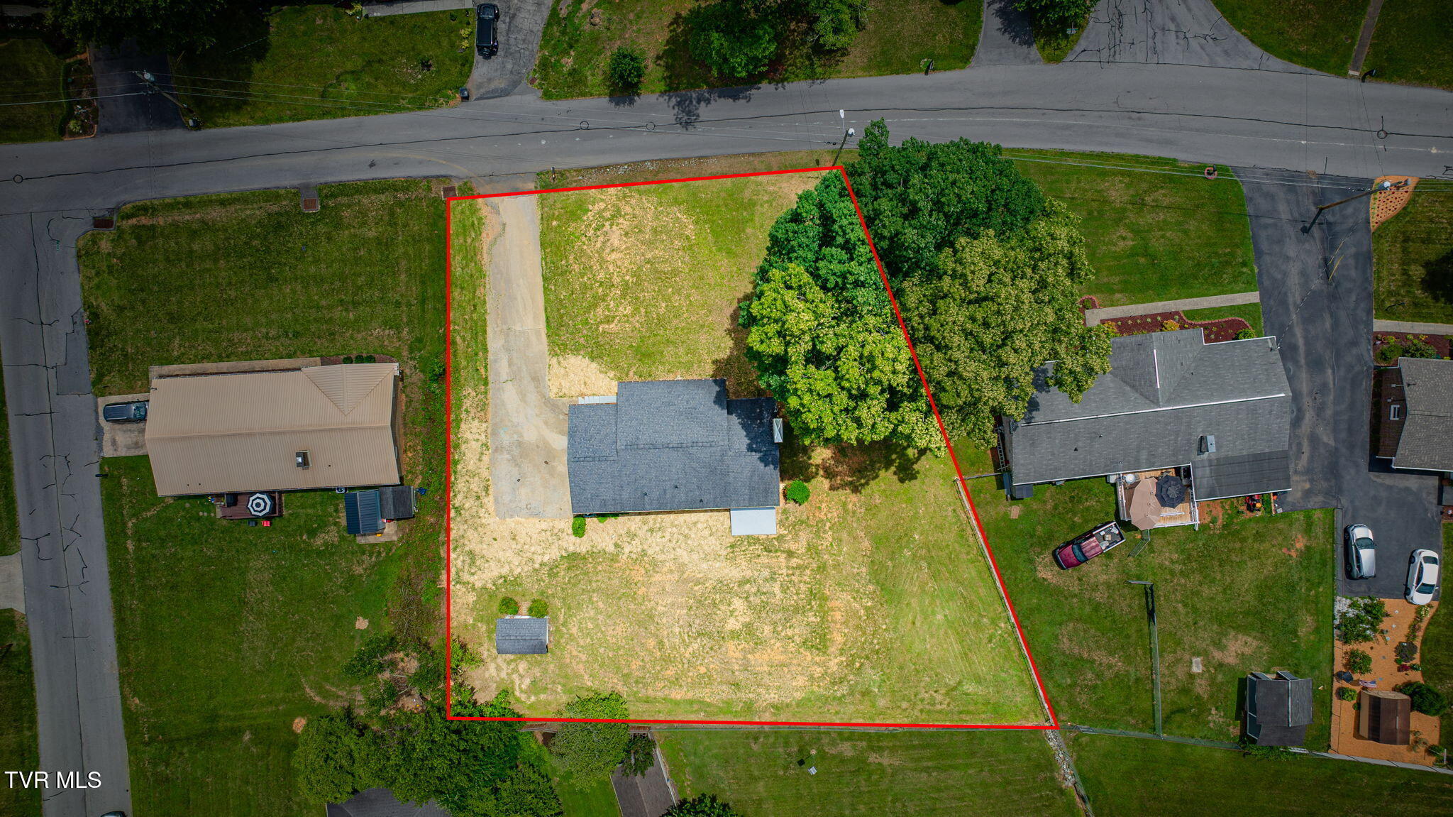 806 Sir Echo Drive
