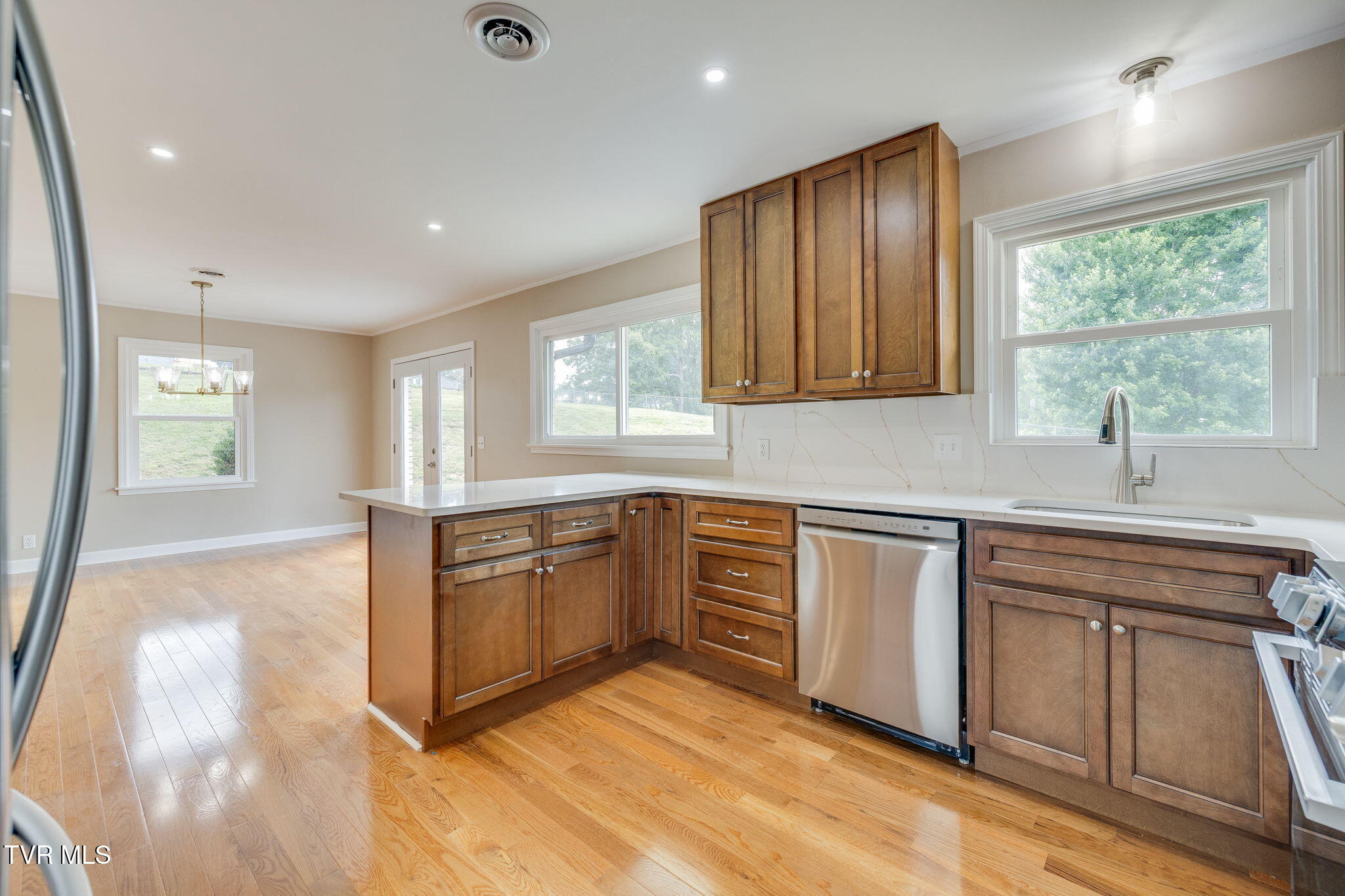 806 Sir Echo Drive