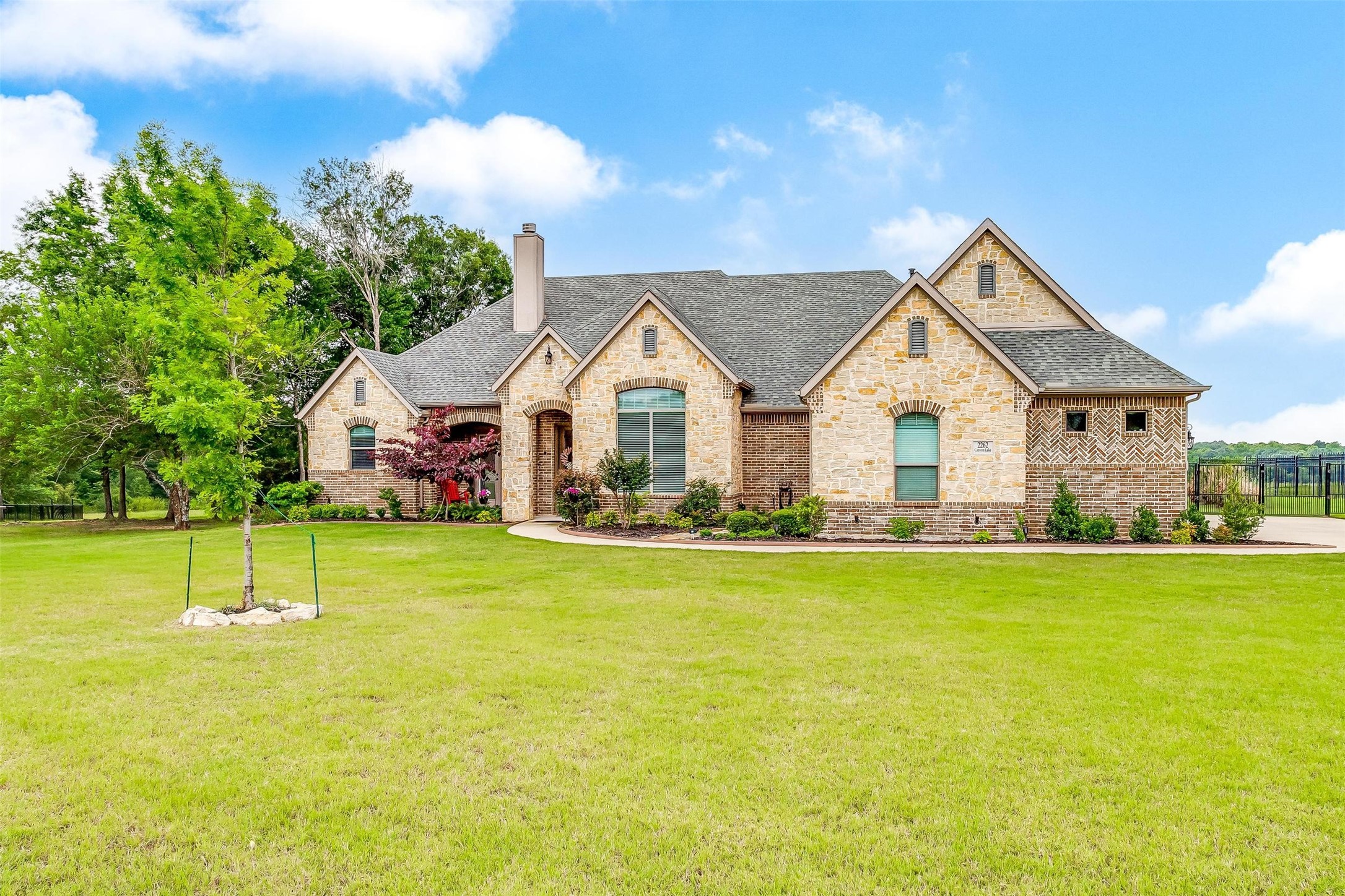 2262 Canyon Lake Road