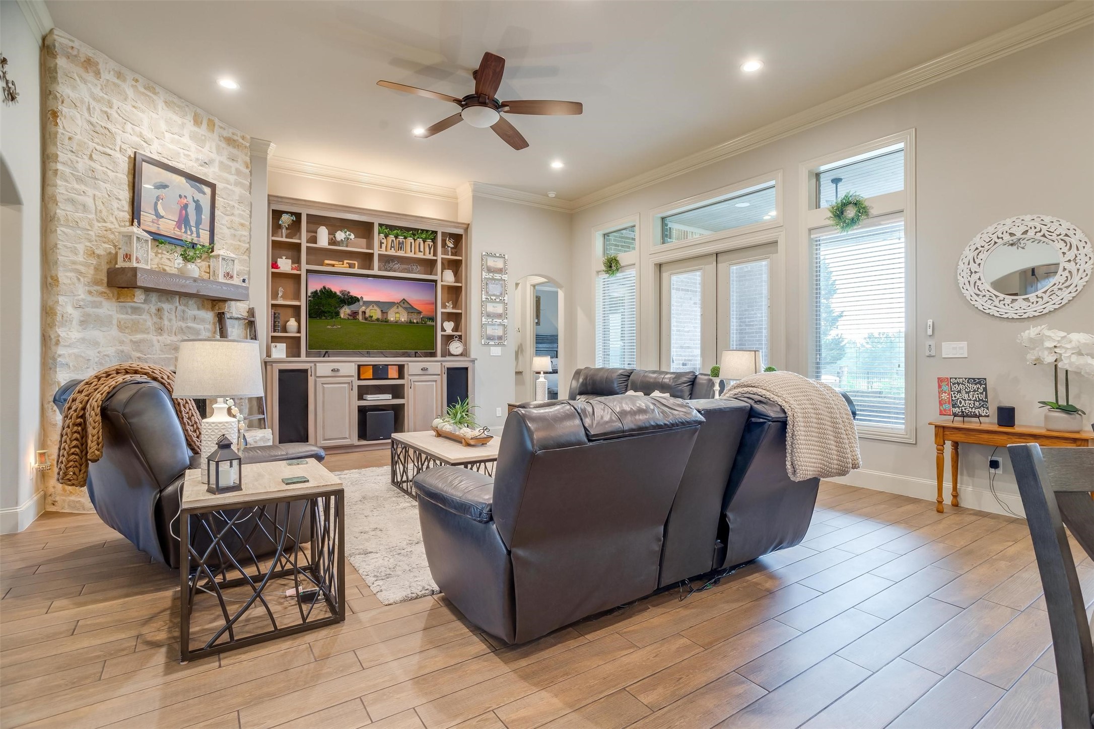 2262 Canyon Lake Road