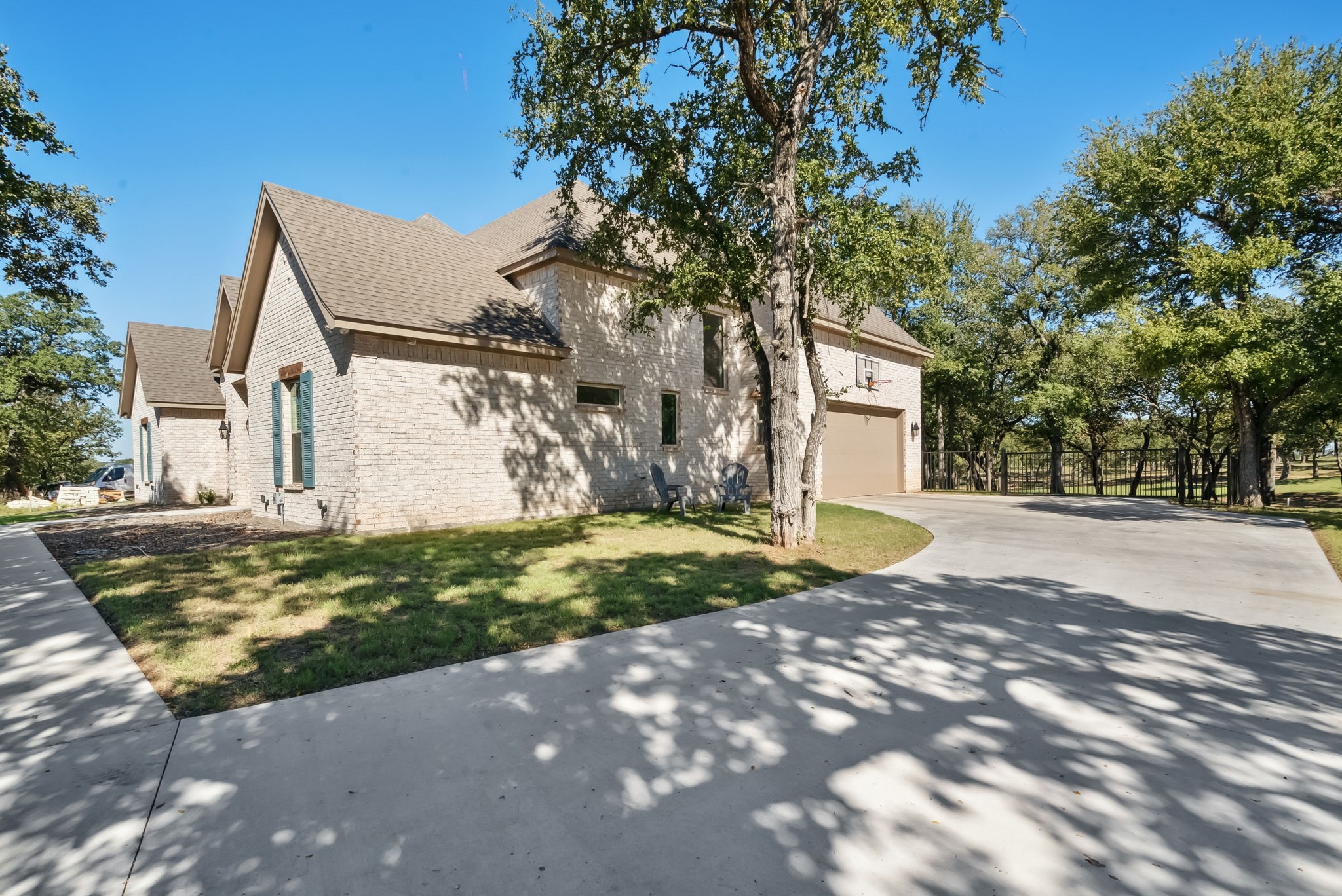 676 S Sugartree Drive