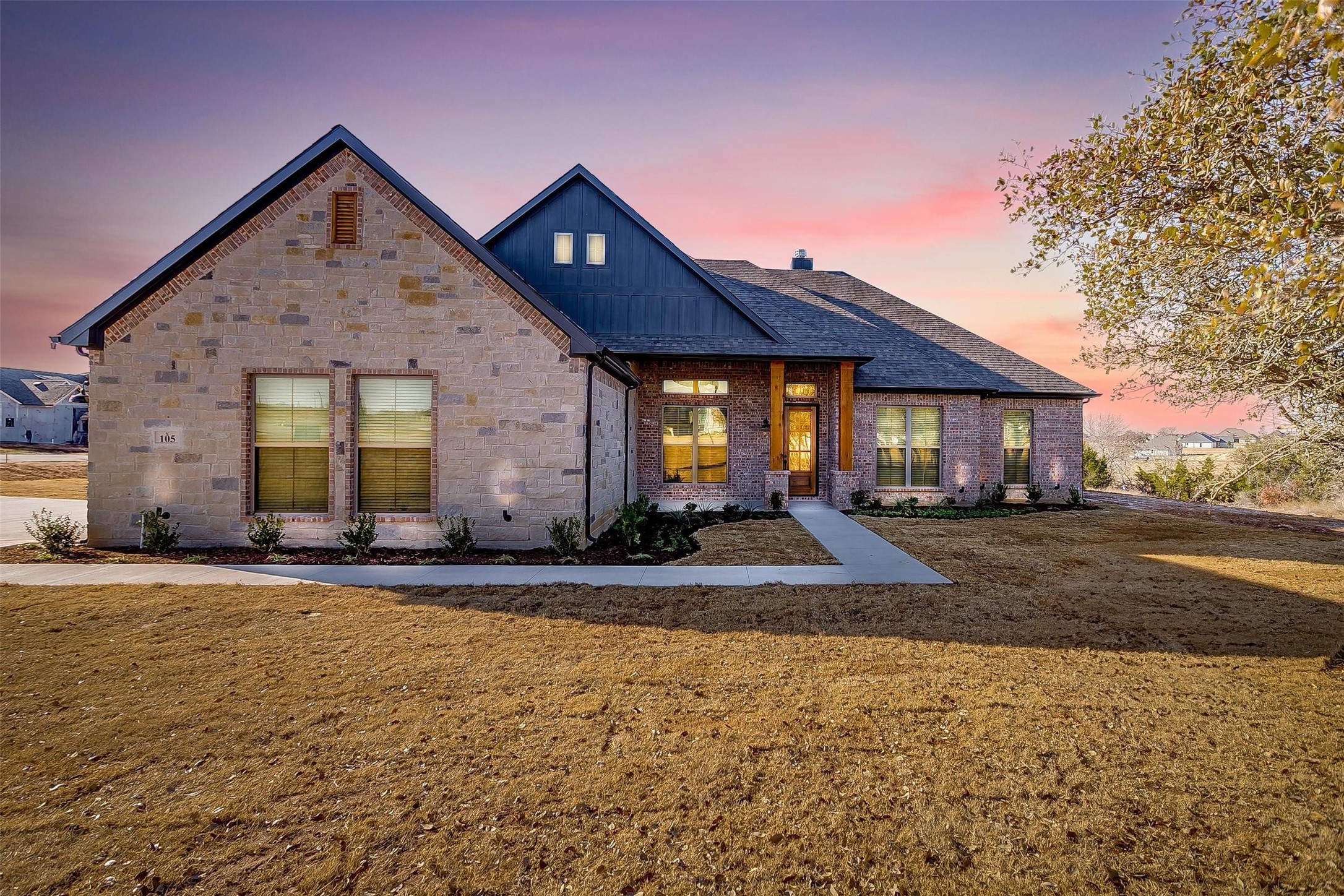 105 Coalson Crossing