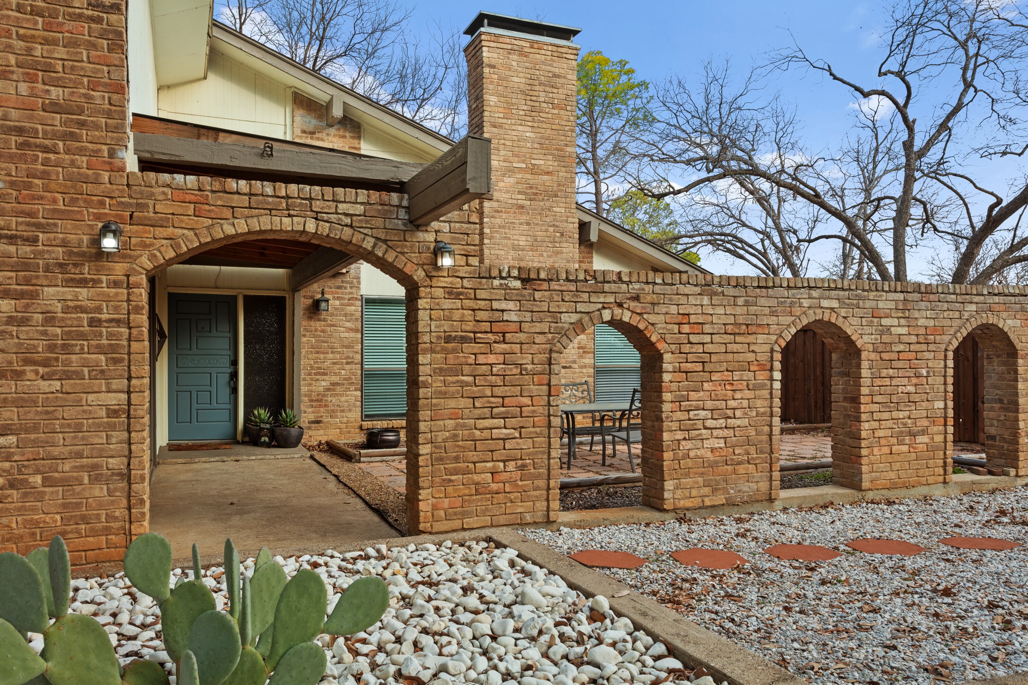 102 Bluebonnet Drive