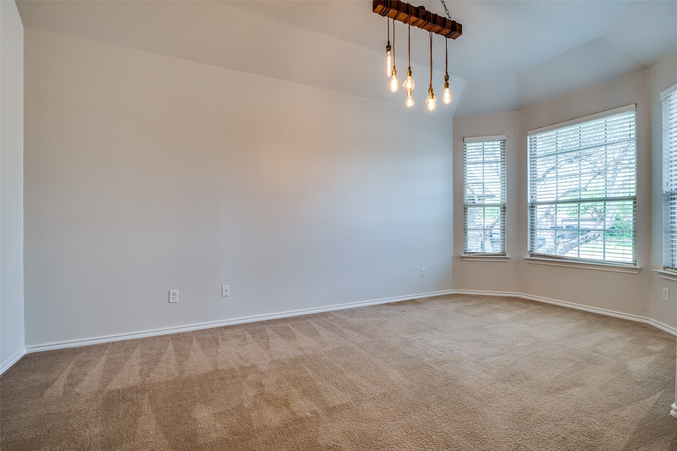 2106 Fairway Winds Court