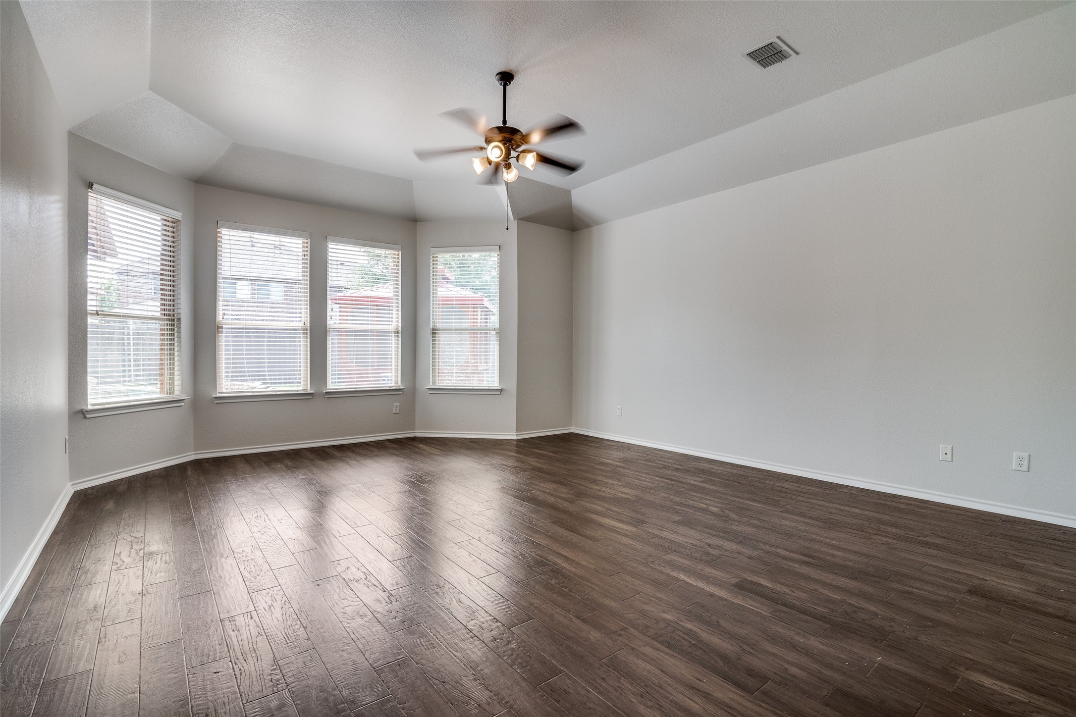 2106 Fairway Winds Court