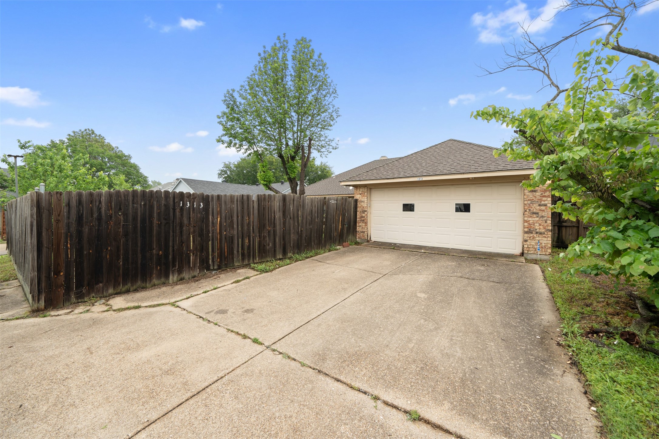 1313 Farley Drive