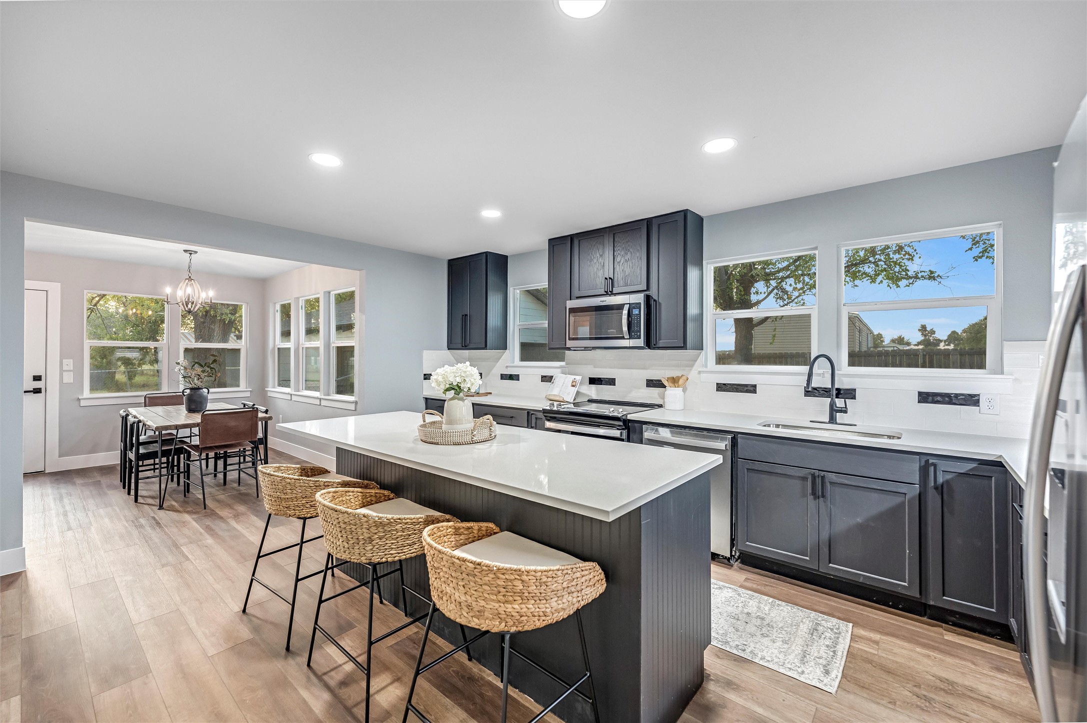 1300 County Road 1550