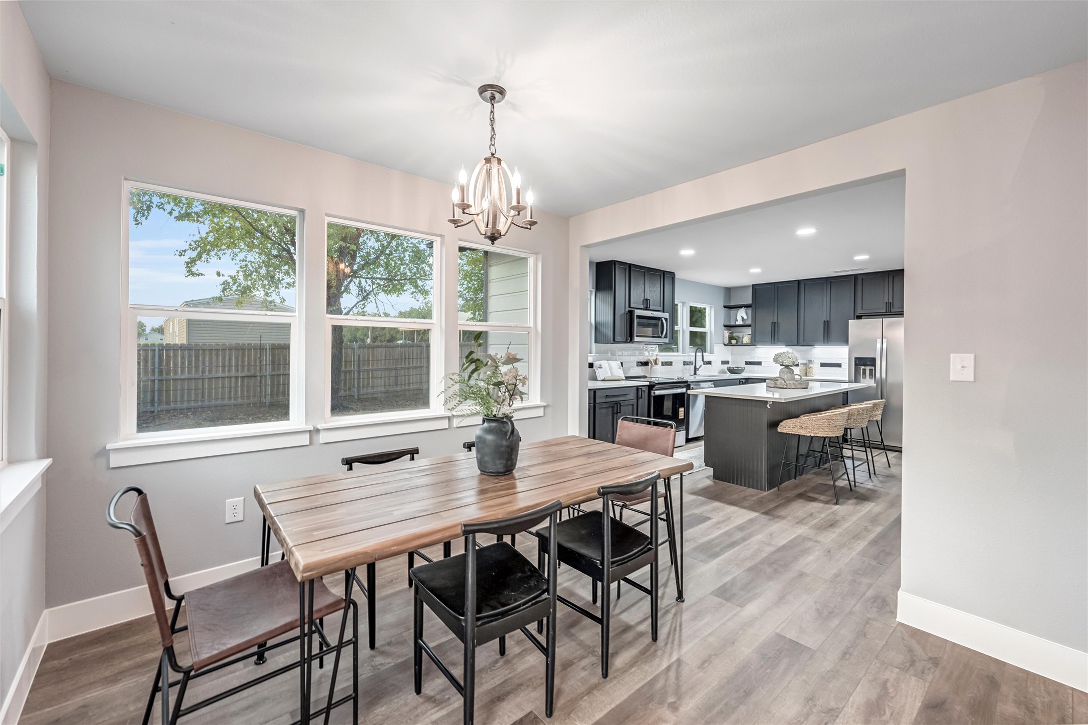 1300 County Road 1550