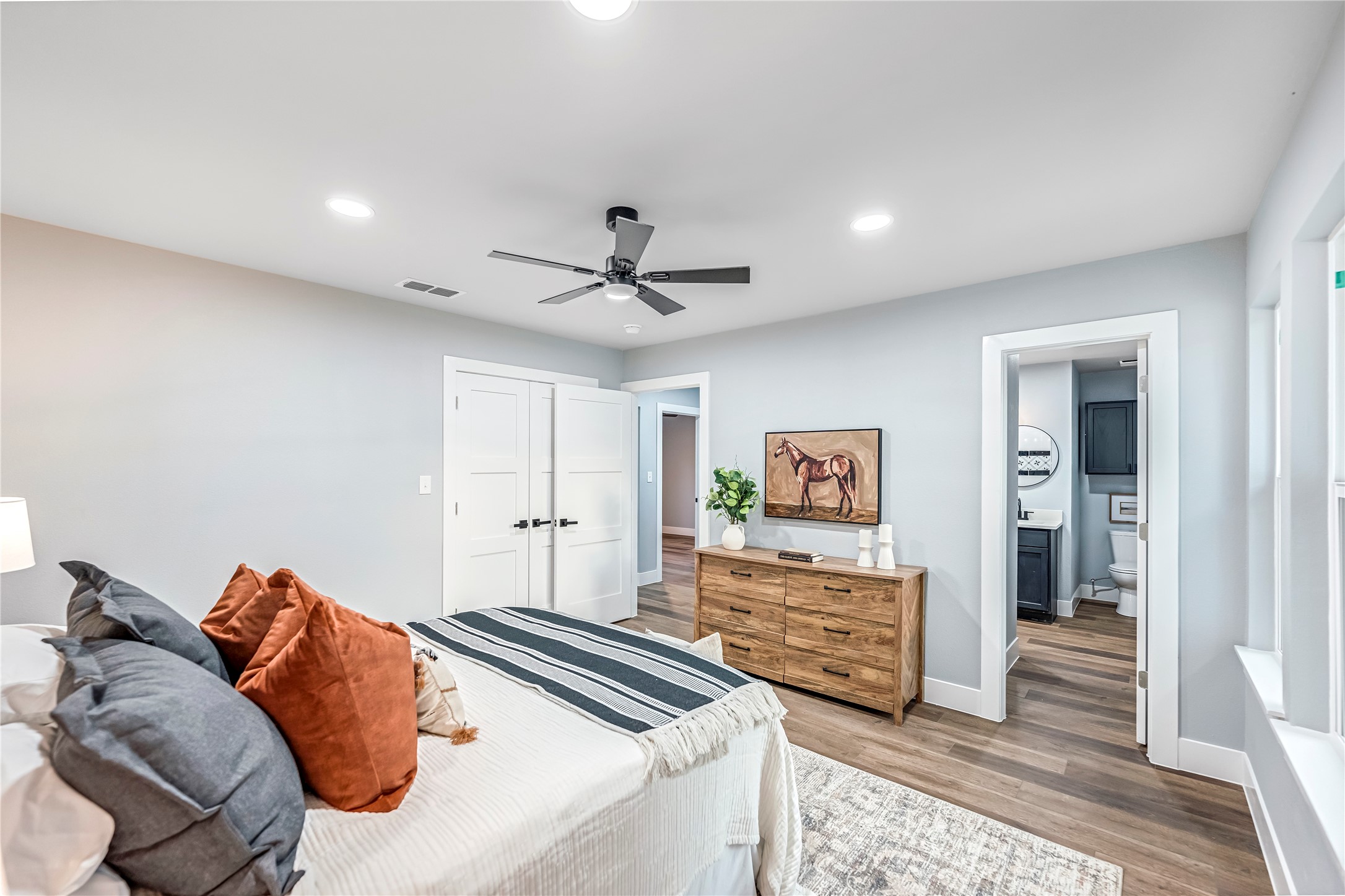 1300 County Road 1550