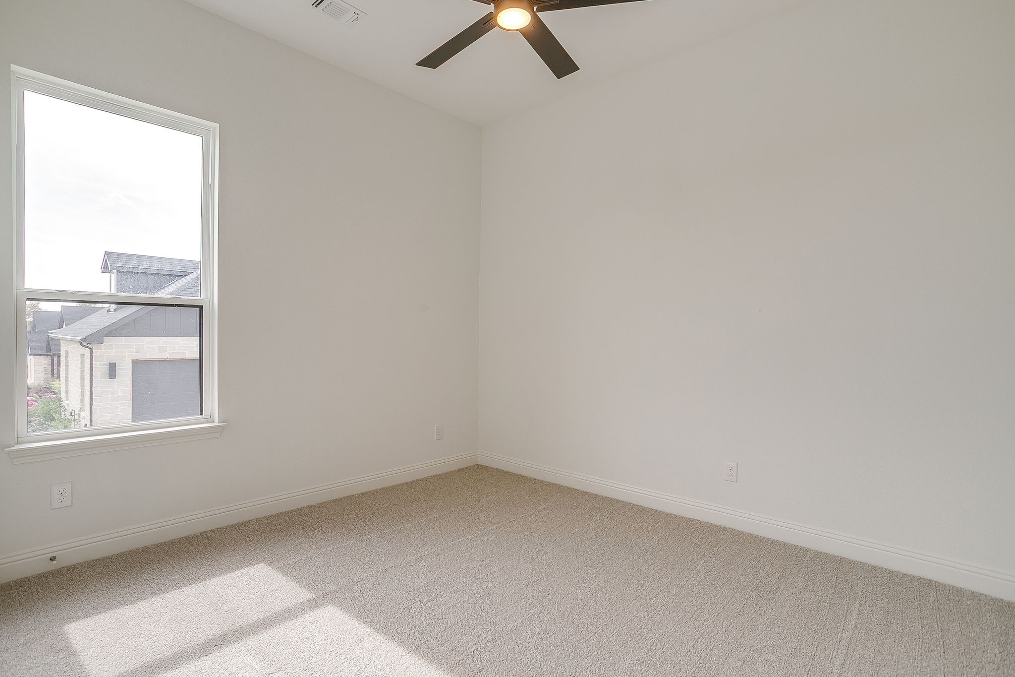 320 Slimp Bluff