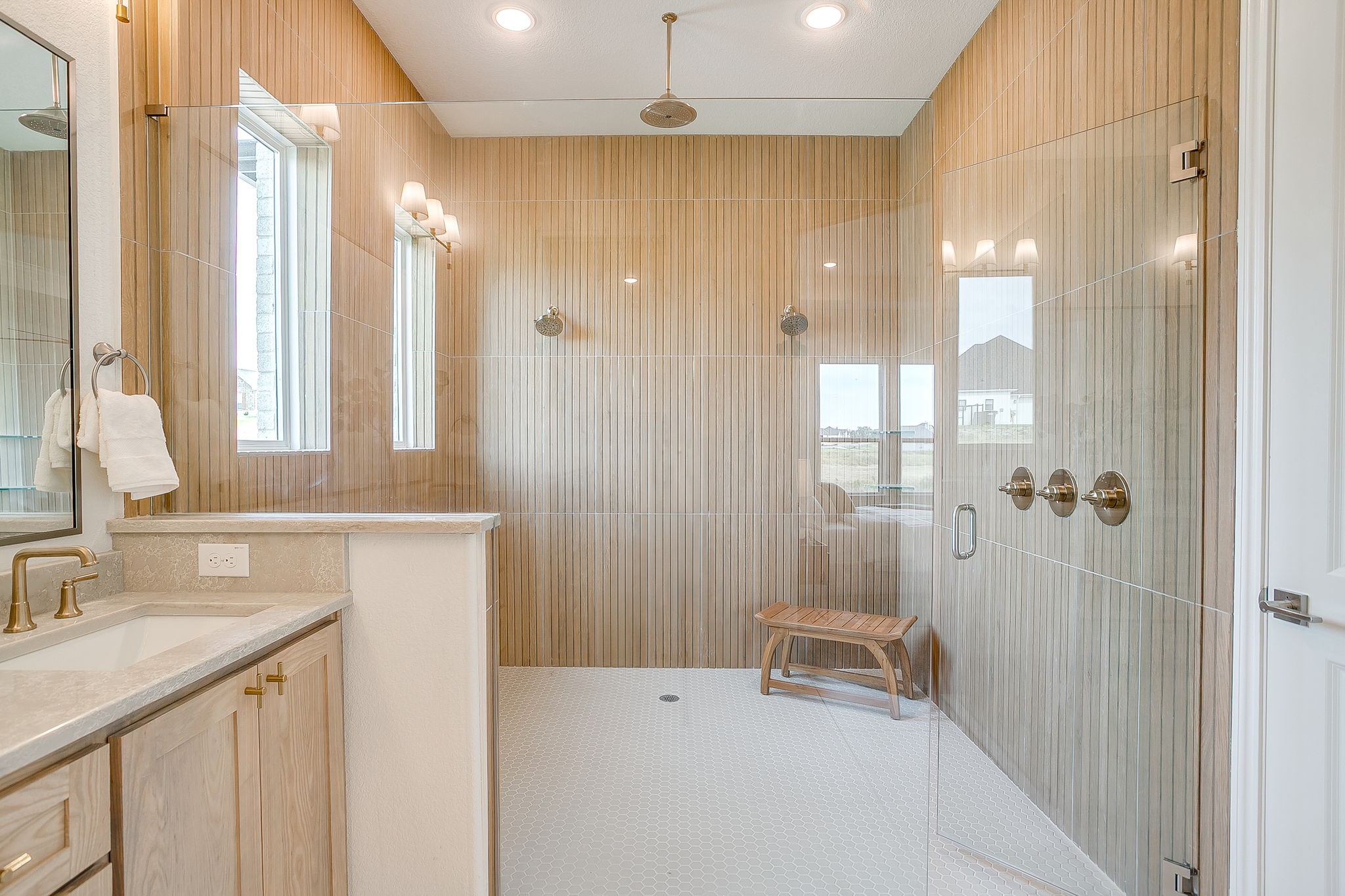 320 Slimp Bluff