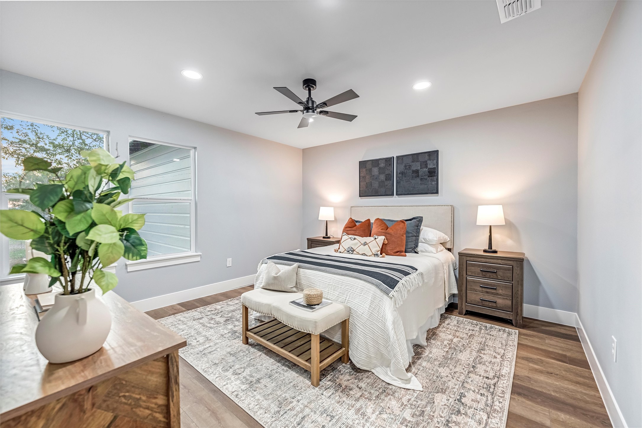 1300 County Road 1550