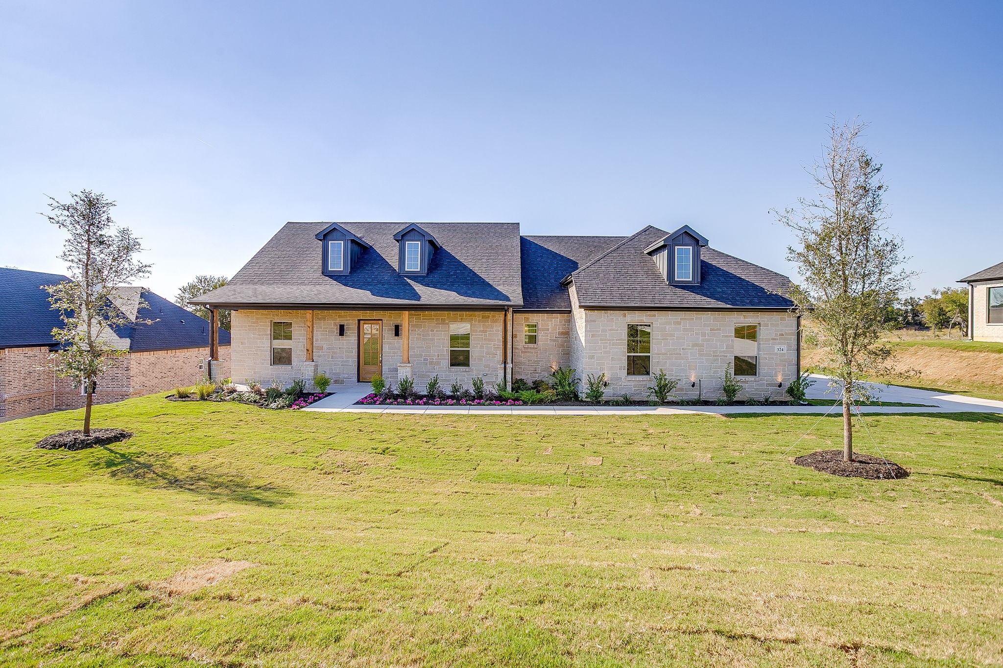 324 Slimp Bluff