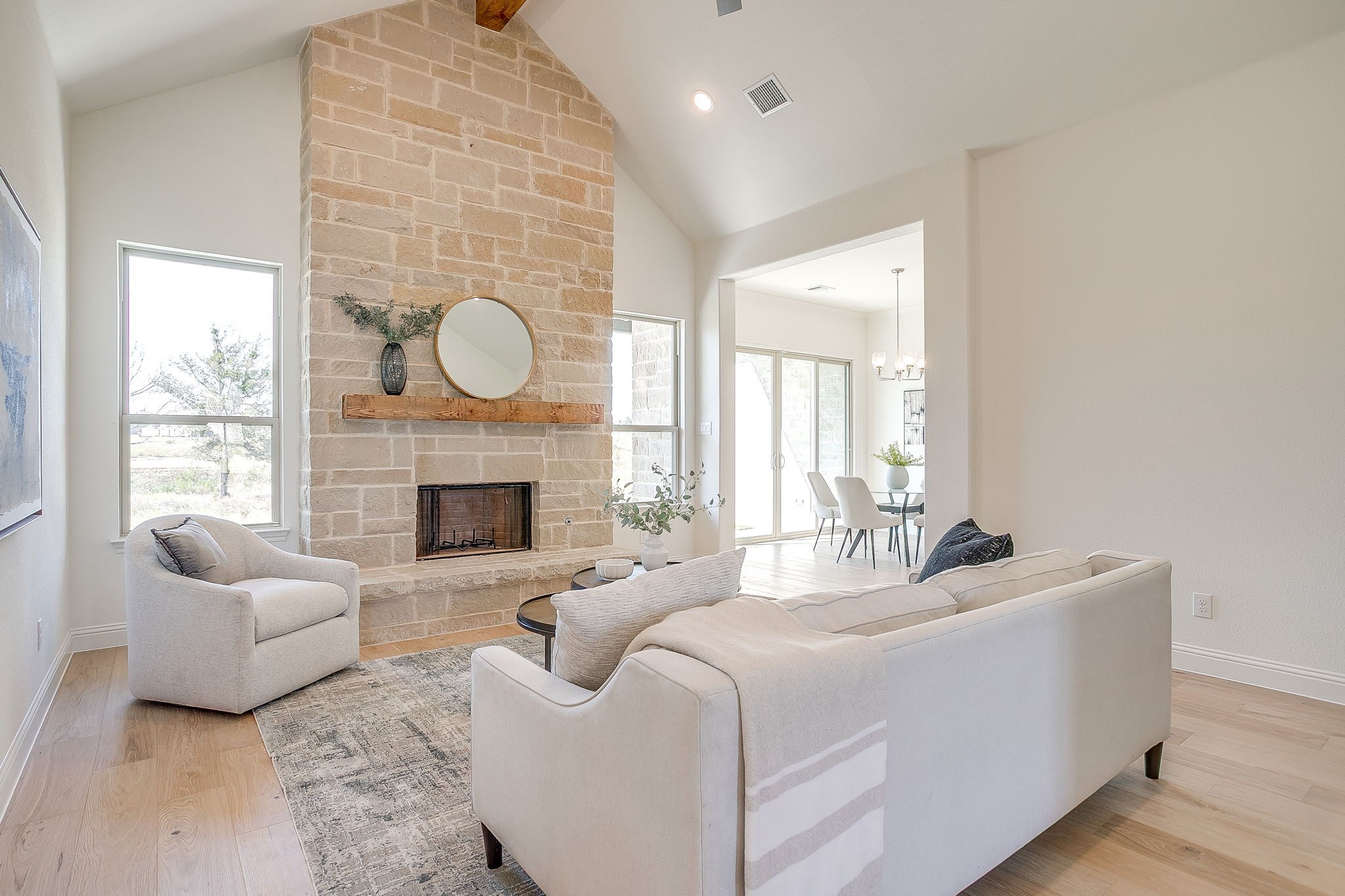 324 Slimp Bluff