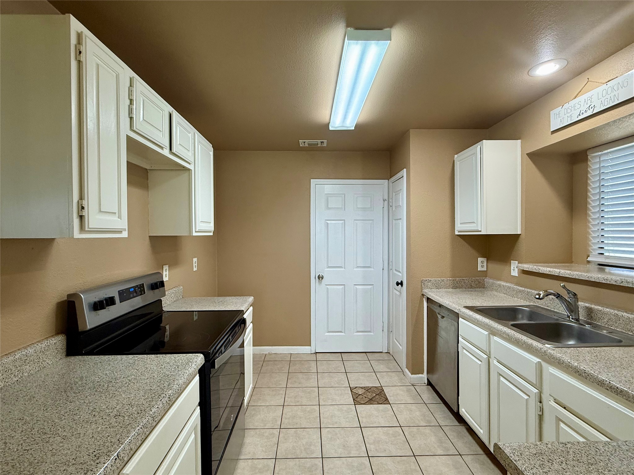 113 Suttonwood Drive