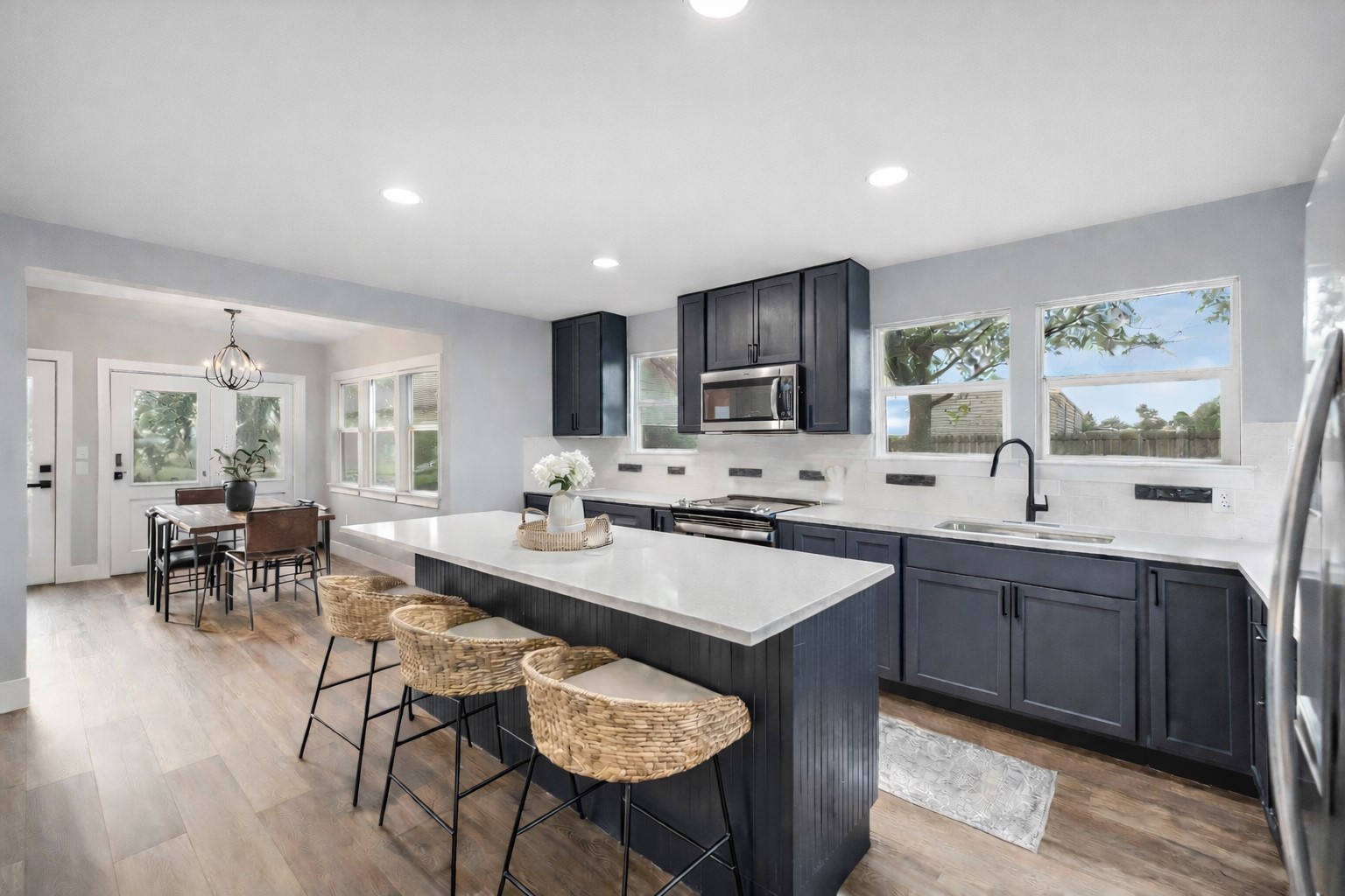 1300 County Road 1550