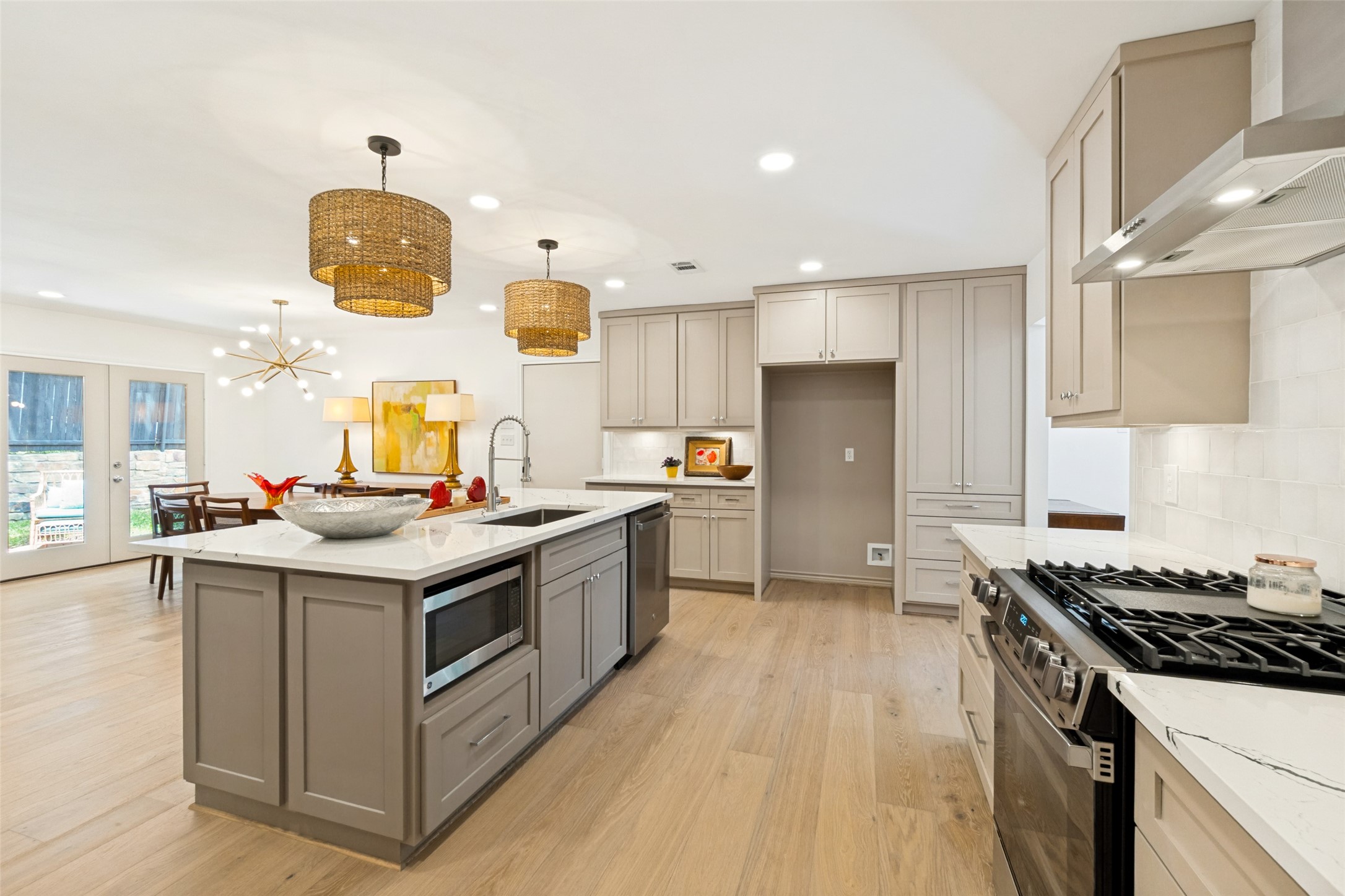 10431 Clary