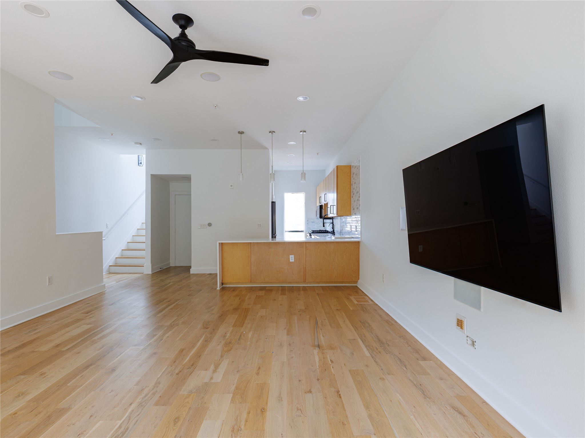 4111 Newton Avenue 17