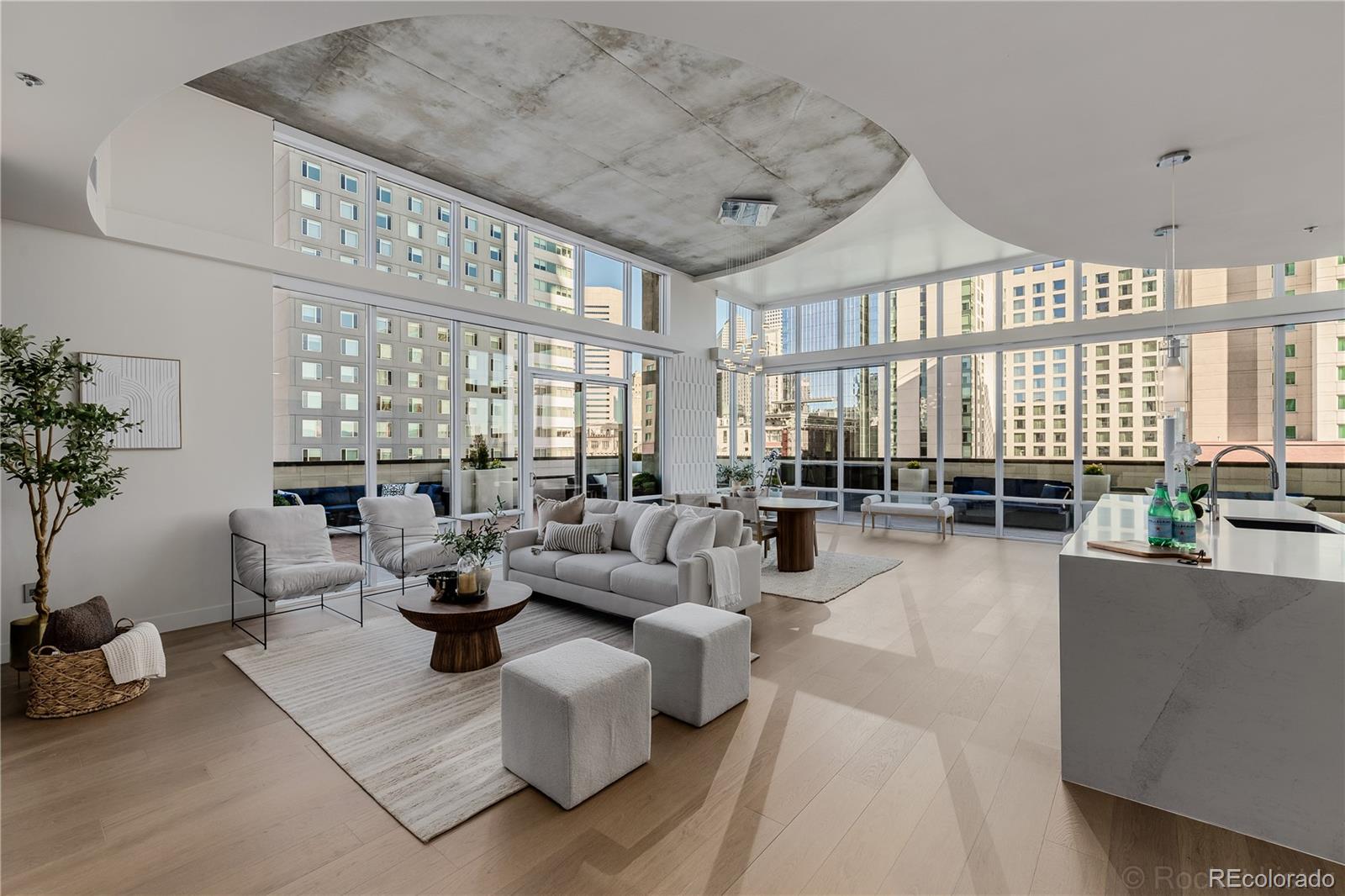 891 14th Street Unit: 909