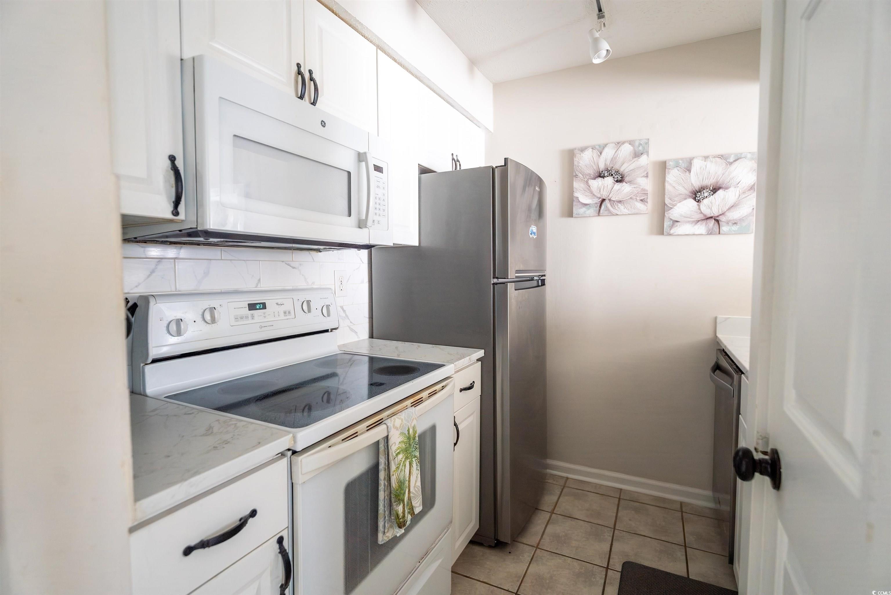 4715 Cobblestone Dr.