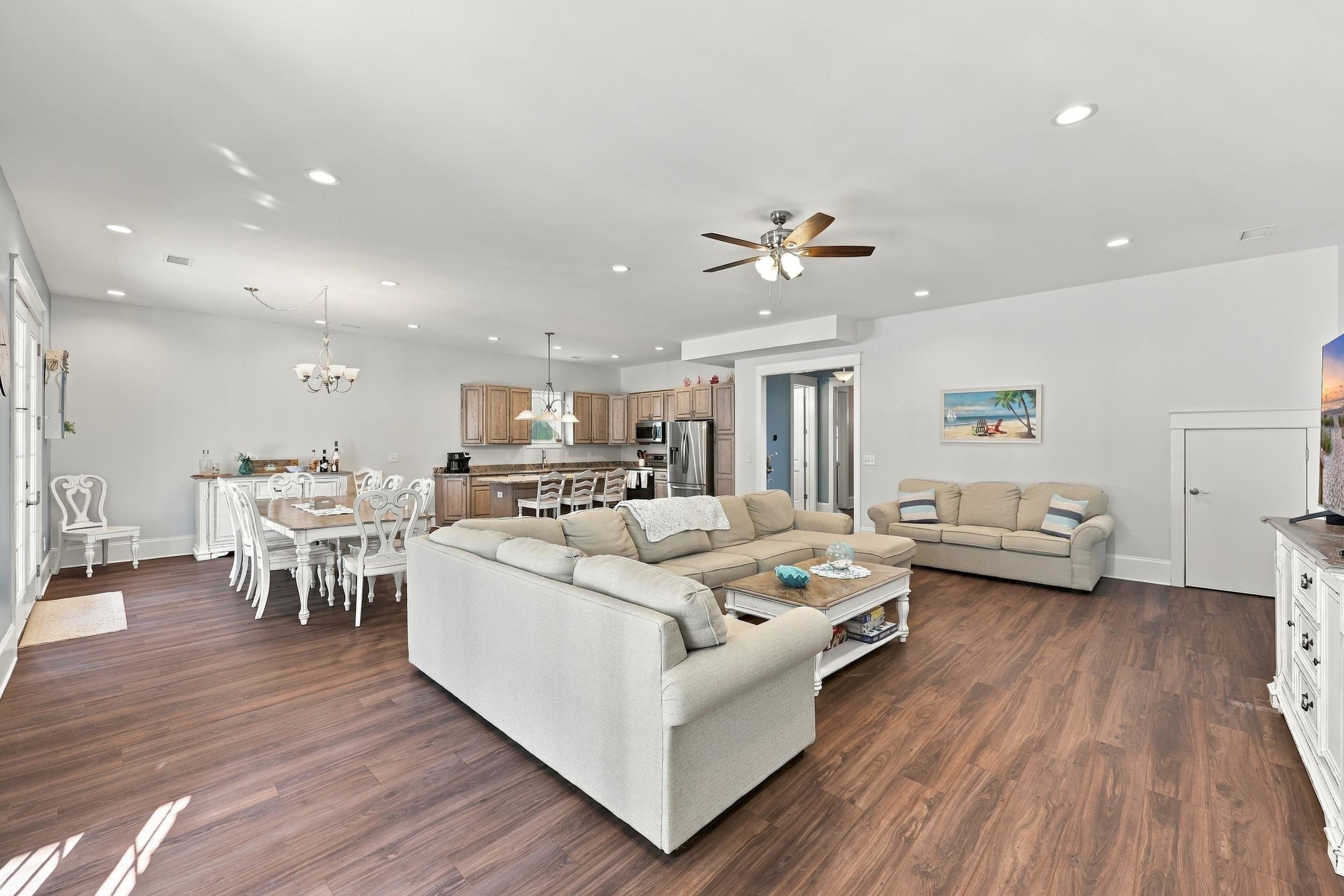5907 Haskell Circle