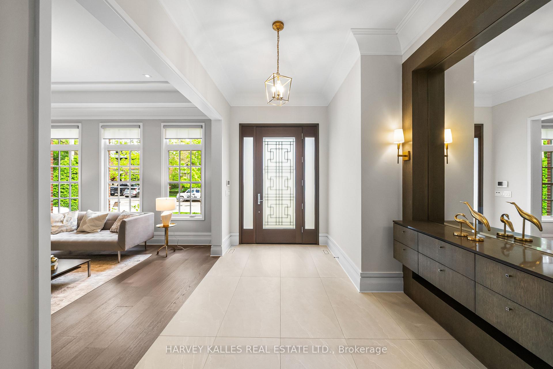 163 Cortleigh Boulevard